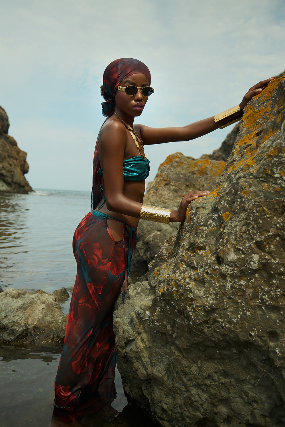 Meyra Avci Studio-Flower Passion-Pareo & Bandana-2-Milagron.com