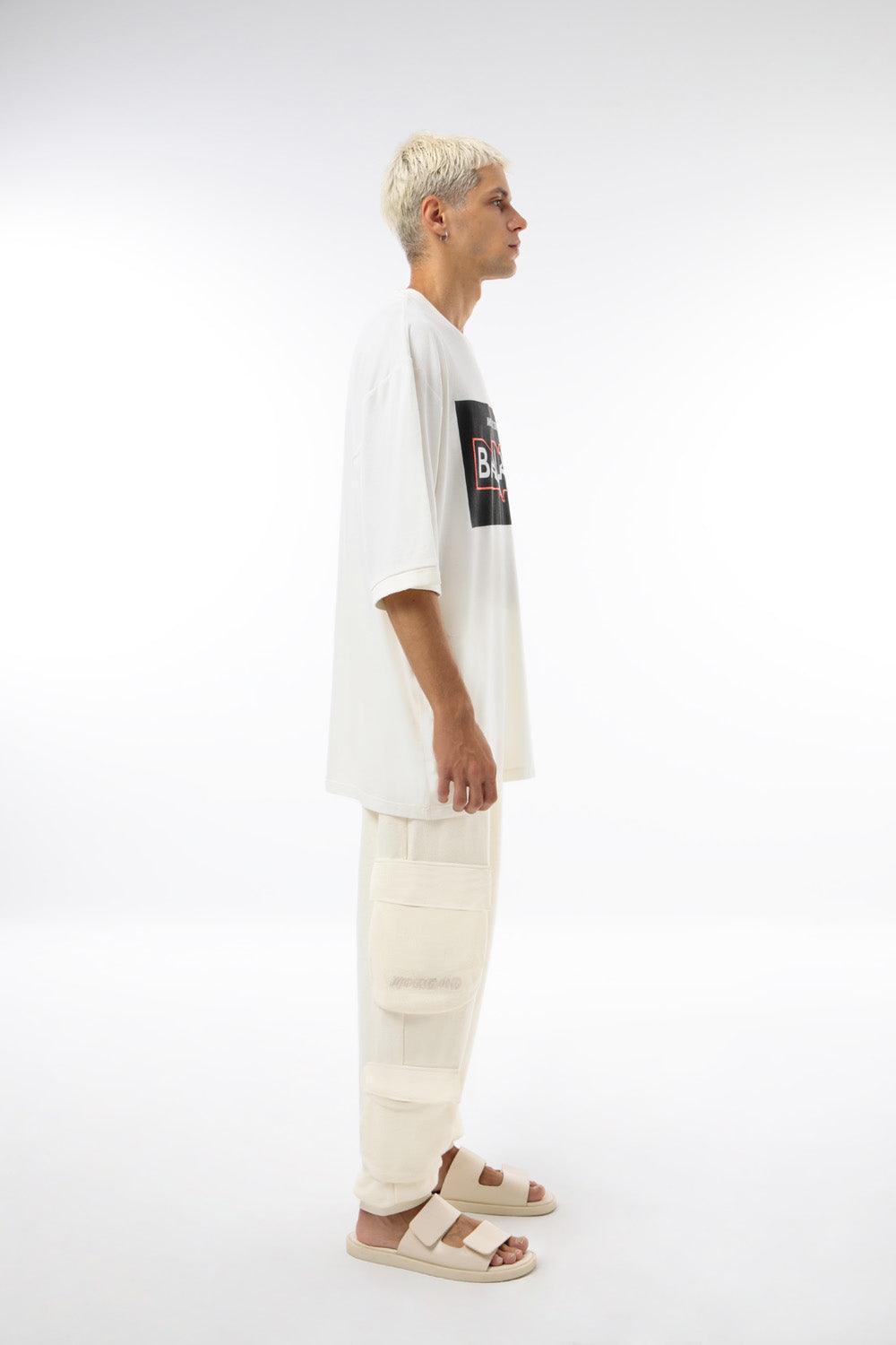 Midground-Nakış ve Baskı Detaylı Oversize T-shirt-T-Shirts-2-Milagron.com