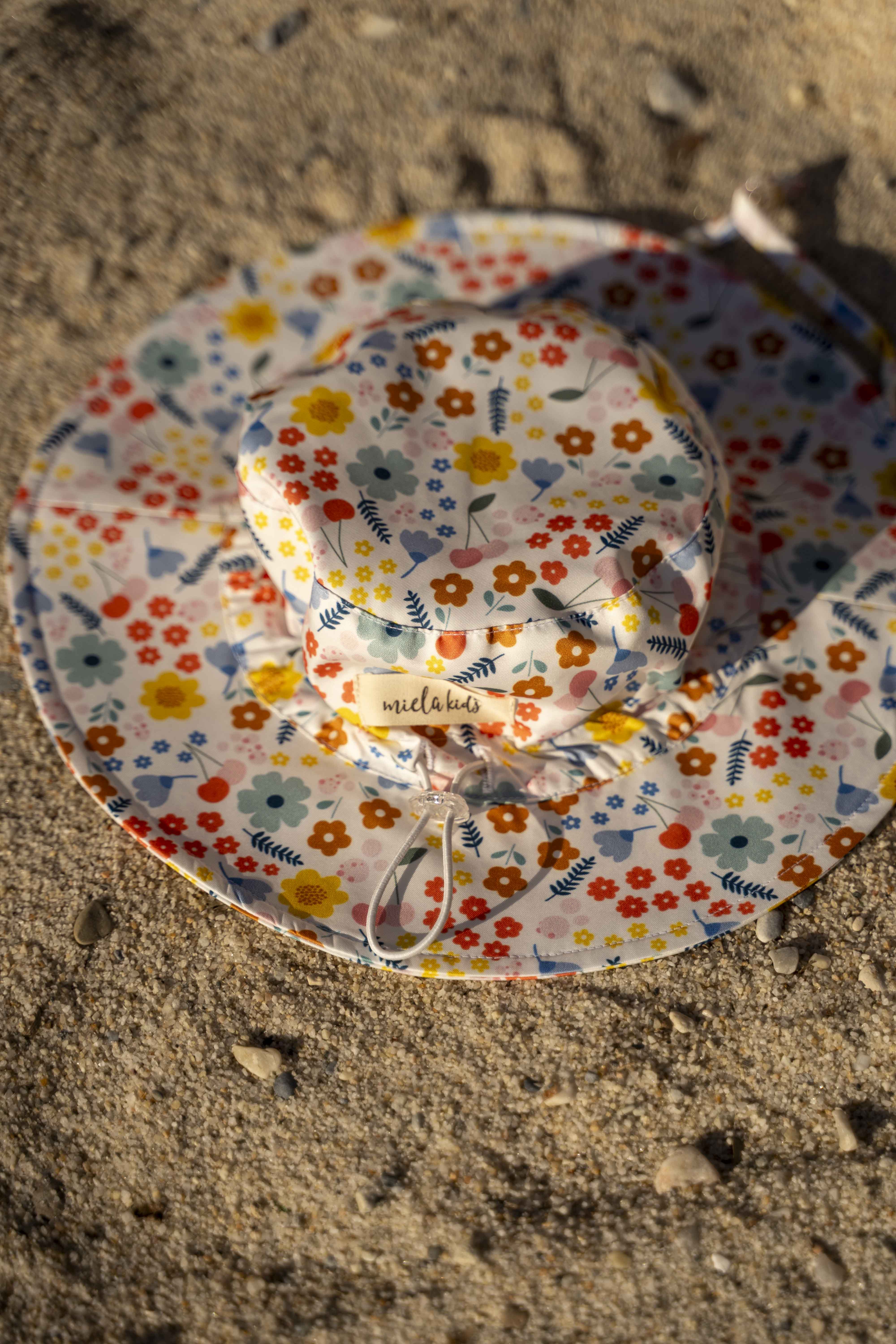 Uv Korumalı Pretty Floral Şapka