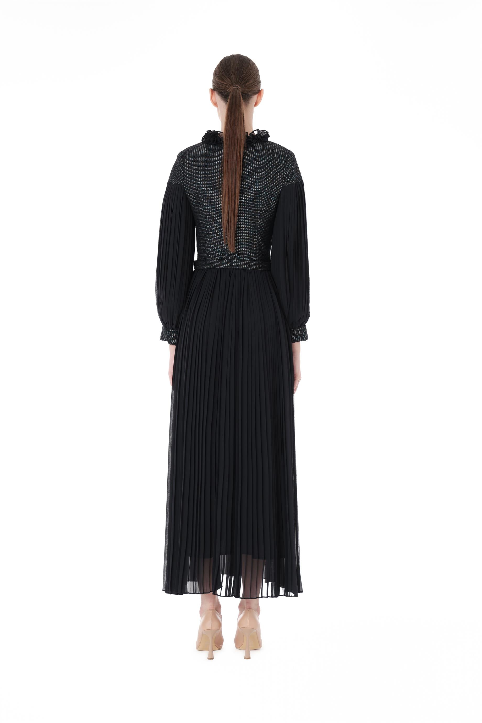 Miha-Si̇mli̇ Tüvi̇t Garni̇li̇ Pli̇seli̇ Uzun Elbi̇se-Elbise-3-Milagron.com