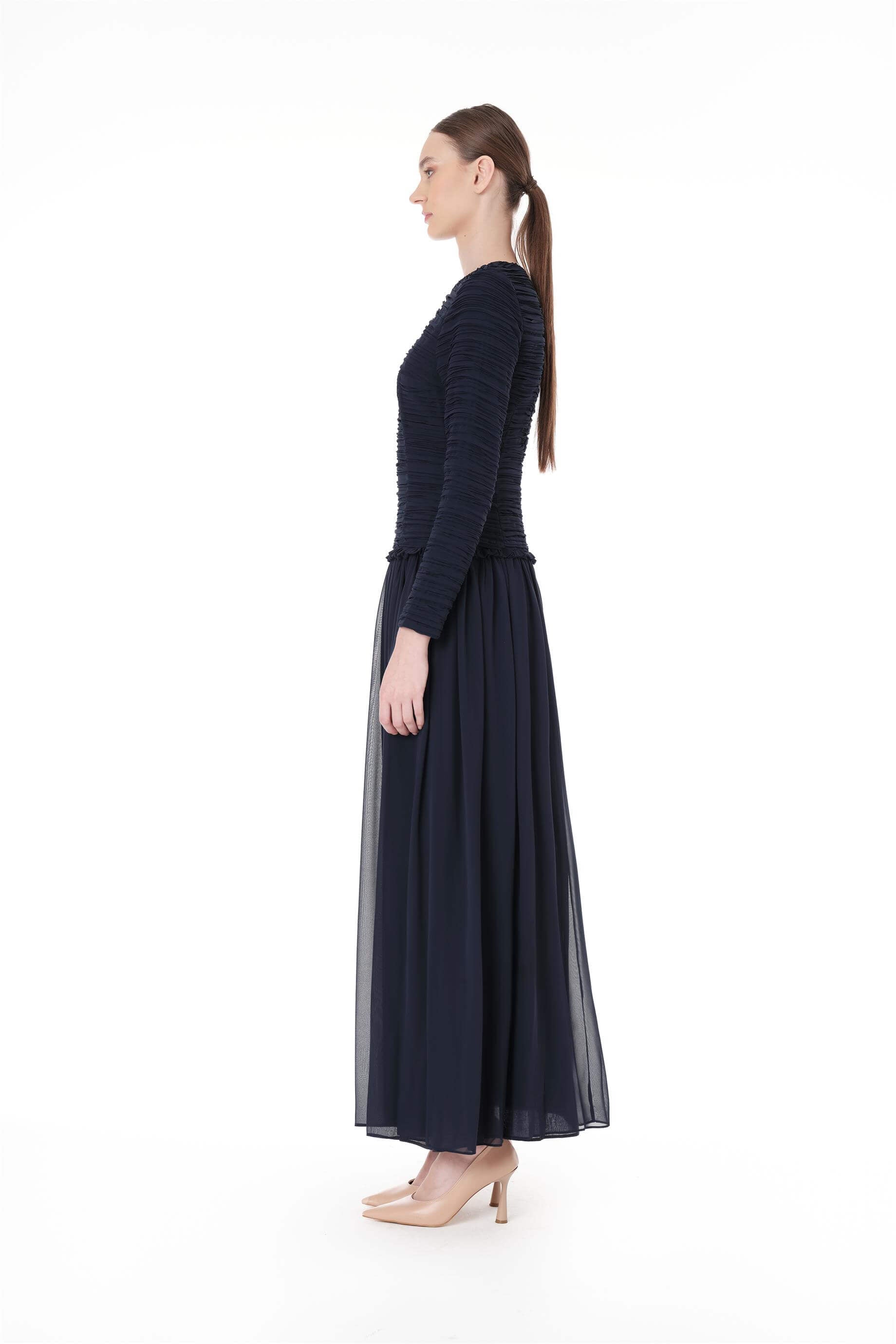 Miha-Üstü Pli̇seli̇ Beli̇ Fırfır Büzgülü Elbi̇se-Elbise-5-Milagron.com