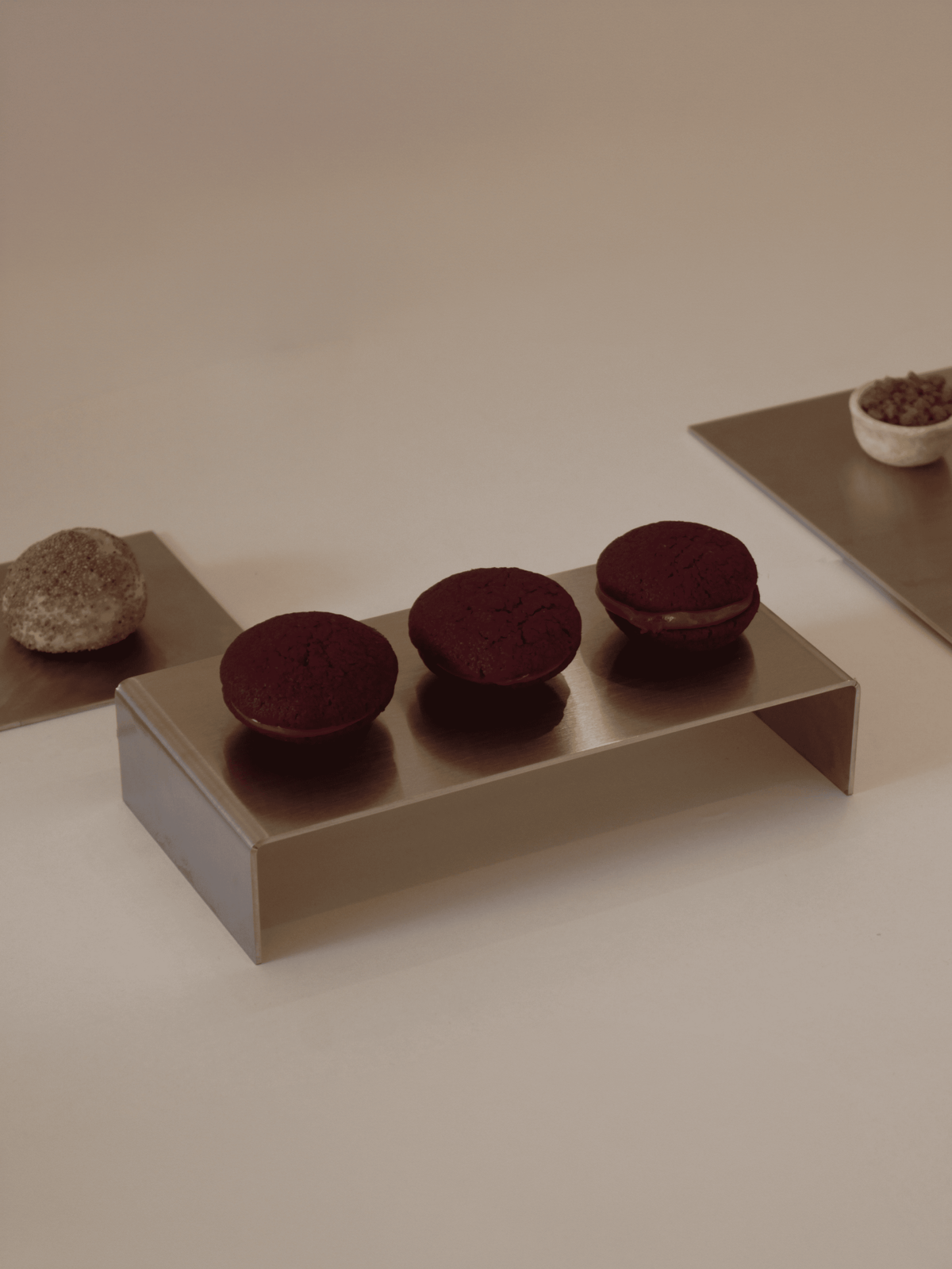 Milnoi-Appetizer 01-display riser-1-Milagron.com