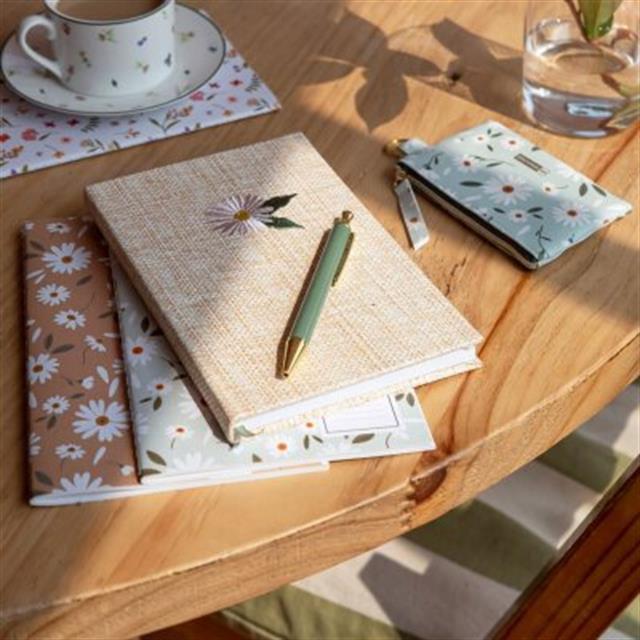 Miquelrius-Miquelrius A5 Rafya Sert Kapak çizgili Spring Flowers Defter-Defter-3-Milagron.com