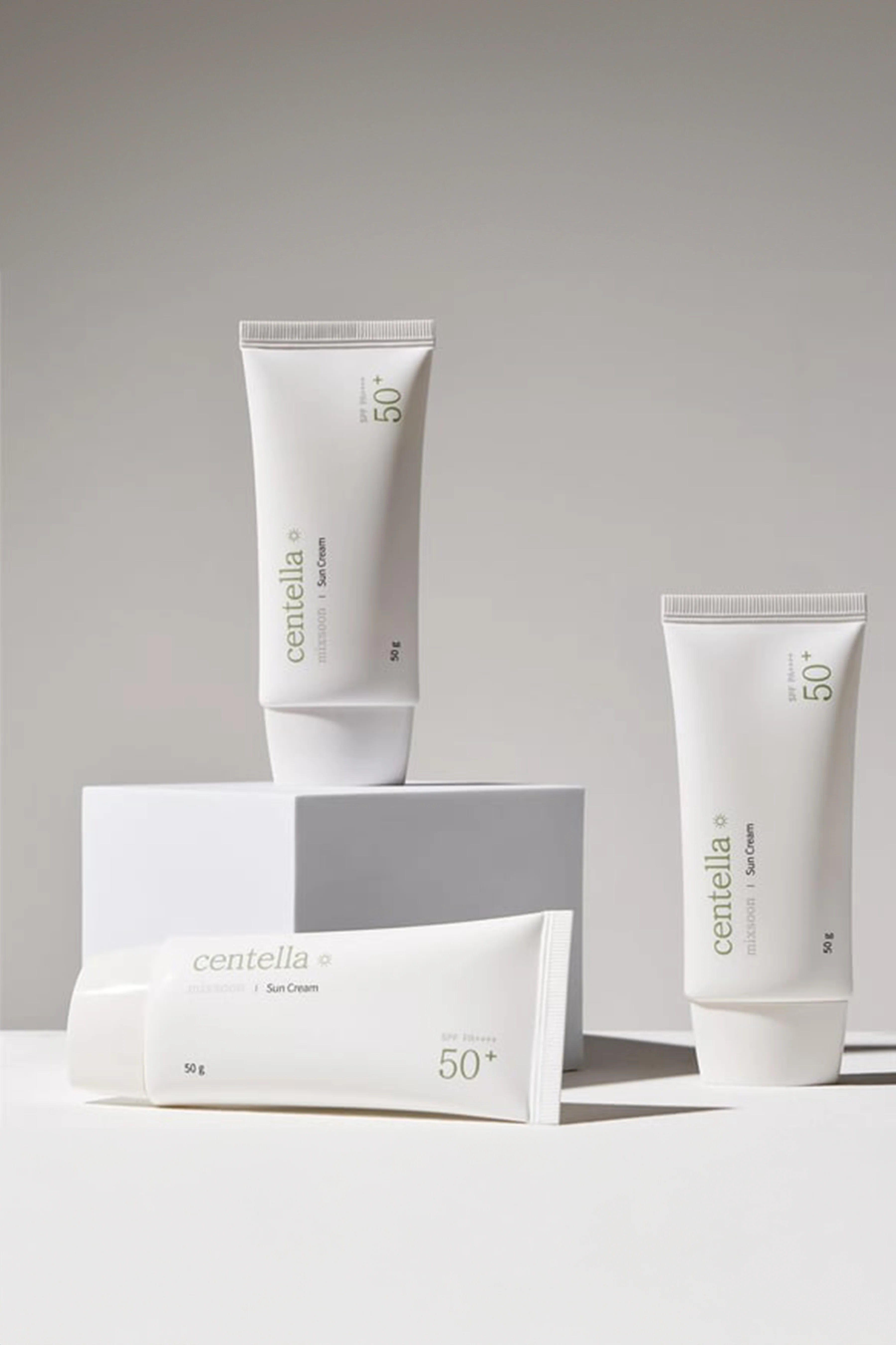 Mixsoon-Centella Sun Cream Spf50+ Pa++++ 50gr Yatıştırıcı & Besleyici Güneş Kremi-Güneş Koruyucu-2-Milagron.com