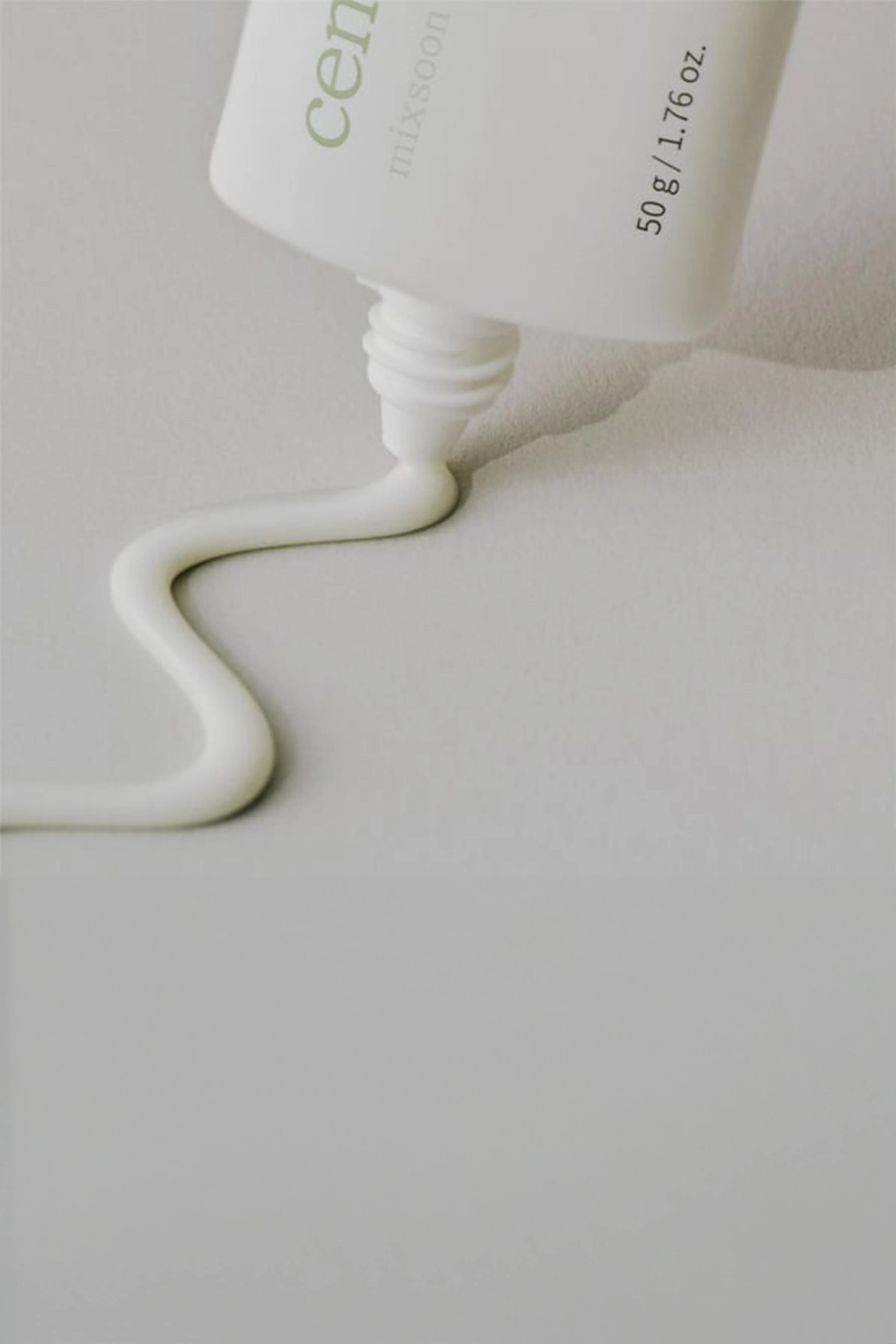 Mixsoon-Centella Sun Cream Spf50+ Pa++++ 50gr Yatıştırıcı & Besleyici Güneş Kremi-Güneş Koruyucu-3-Milagron.com