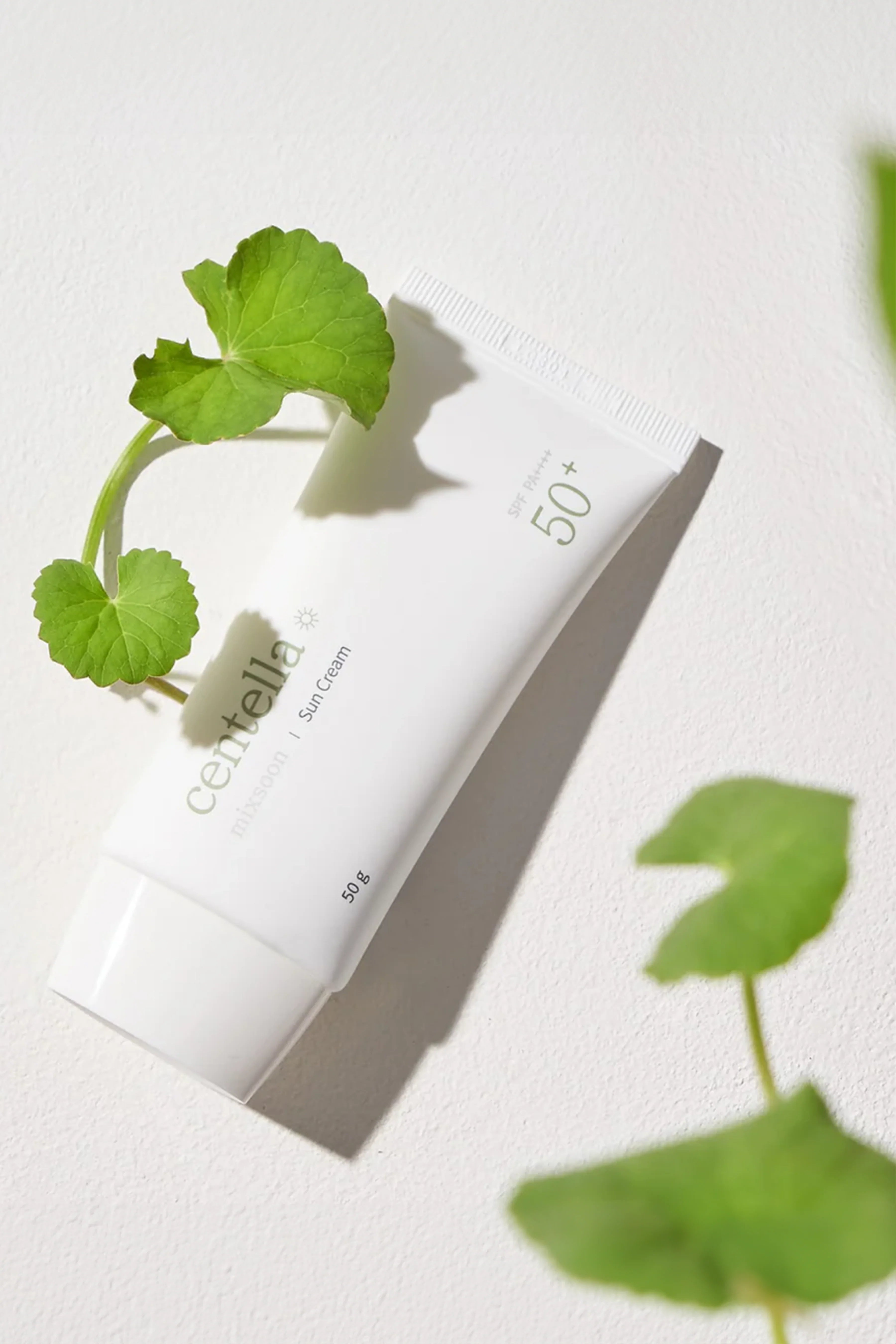 Mixsoon-Centella Sun Cream Spf50+ Pa++++ 50gr Yatıştırıcı & Besleyici Güneş Kremi-Güneş Koruyucu-4-Milagron.com