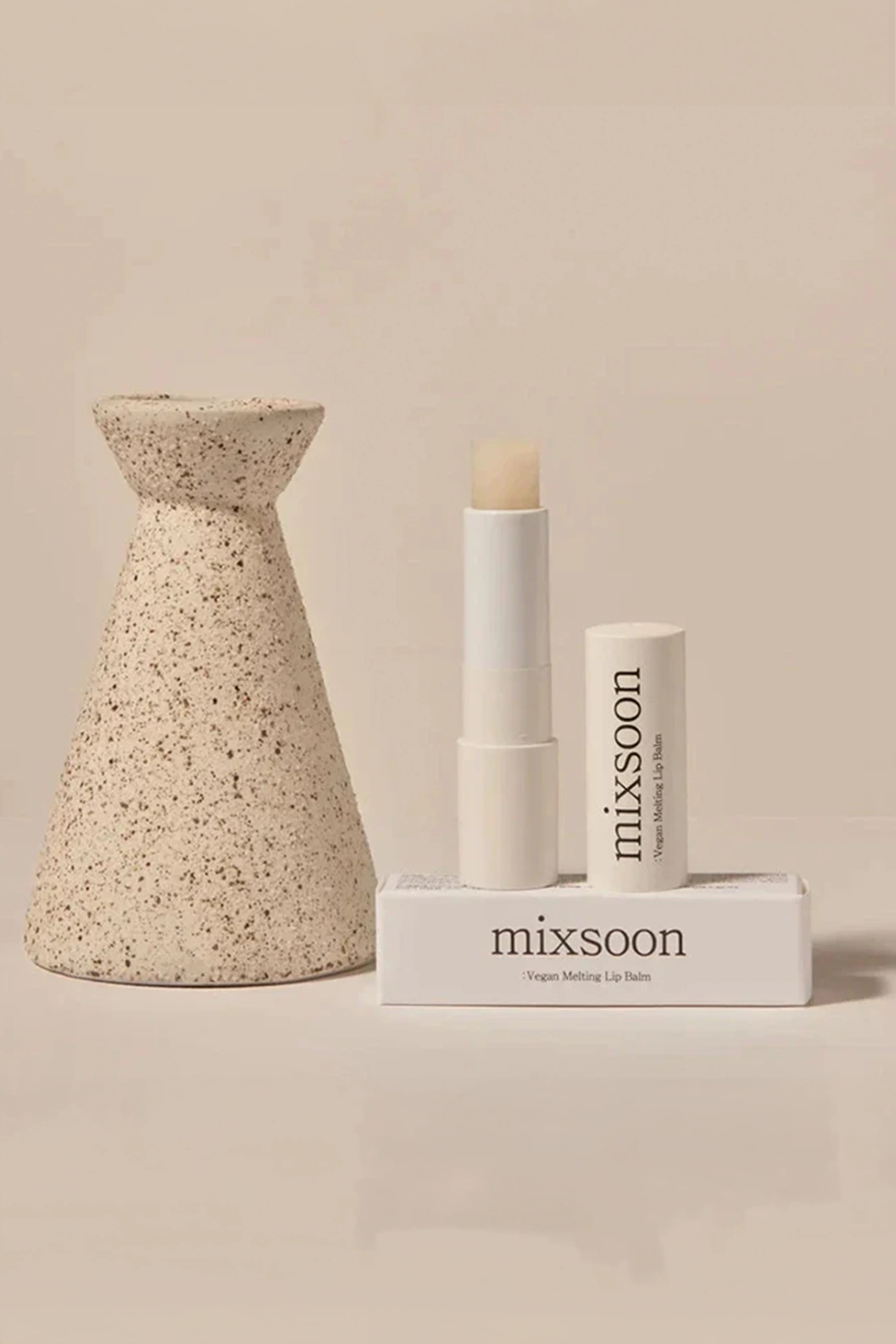 Mixsoon-Vegan Melting Lip Balm 01.Clear 4gr Nem Bombası & Besleyici Dudak Balmı-Lip Balm-6-Milagron.com
