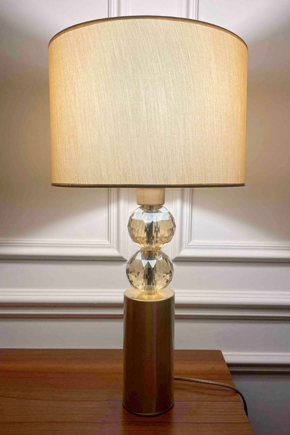 Moena Studio-Eskitme Altın Milano Abajur – Parlak Bej Başlık-Abajur-2-Milagron.com