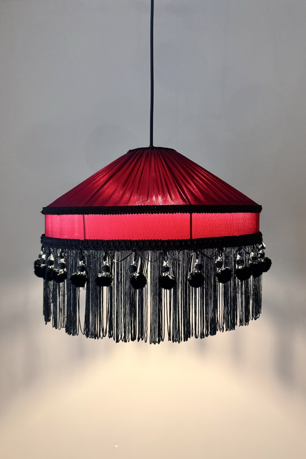 Motto Home Design-Helen Saten Kumaş Püsküllü Avize-Avize-1-Milagron.com