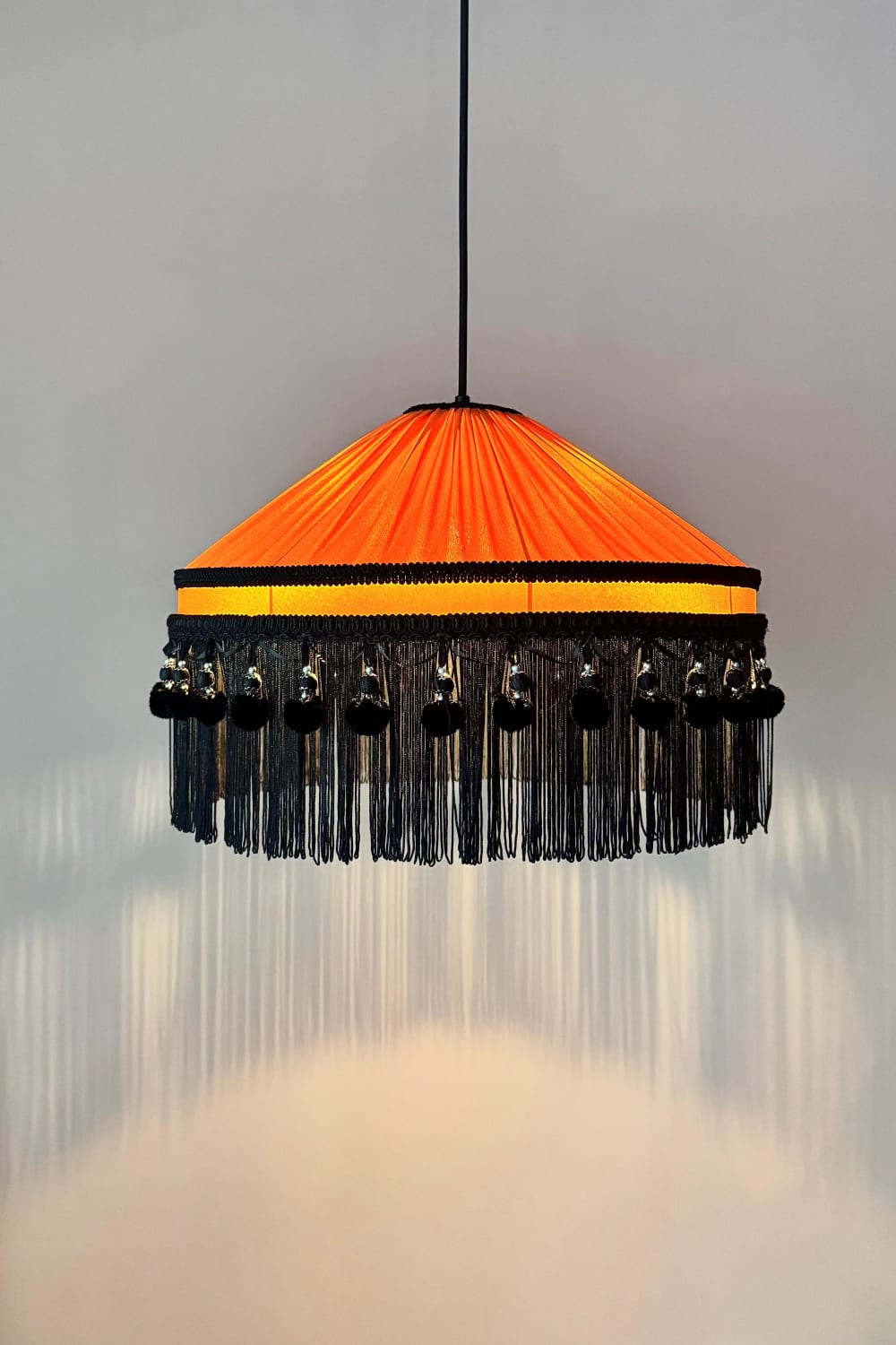 Motto Home Design-Helen Saten Kumaş Püsküllü Avize-Avize-2-Milagron.com