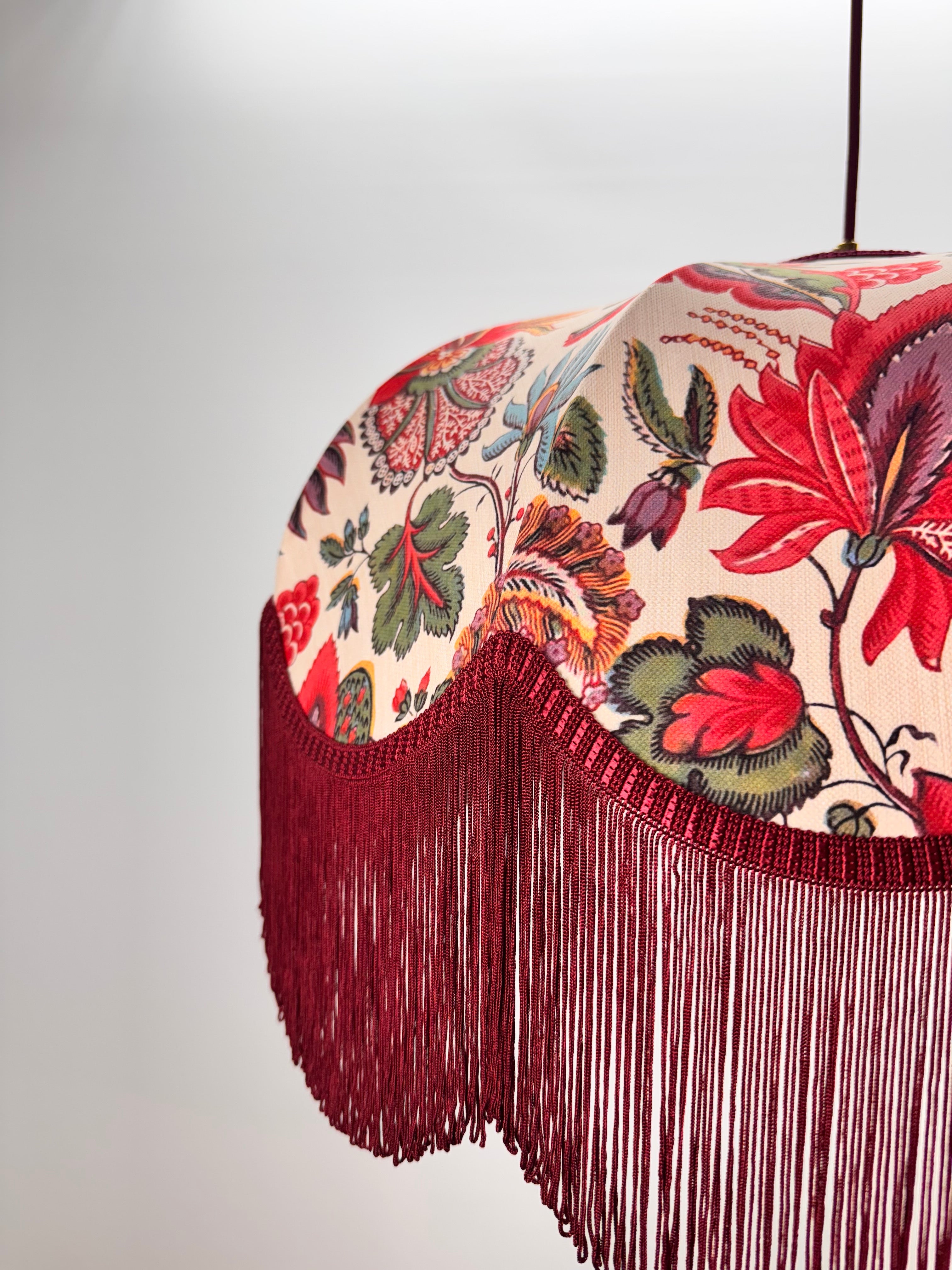 Sofia Antik Desenli Püsküllü El Yapımı Kumaş Avize