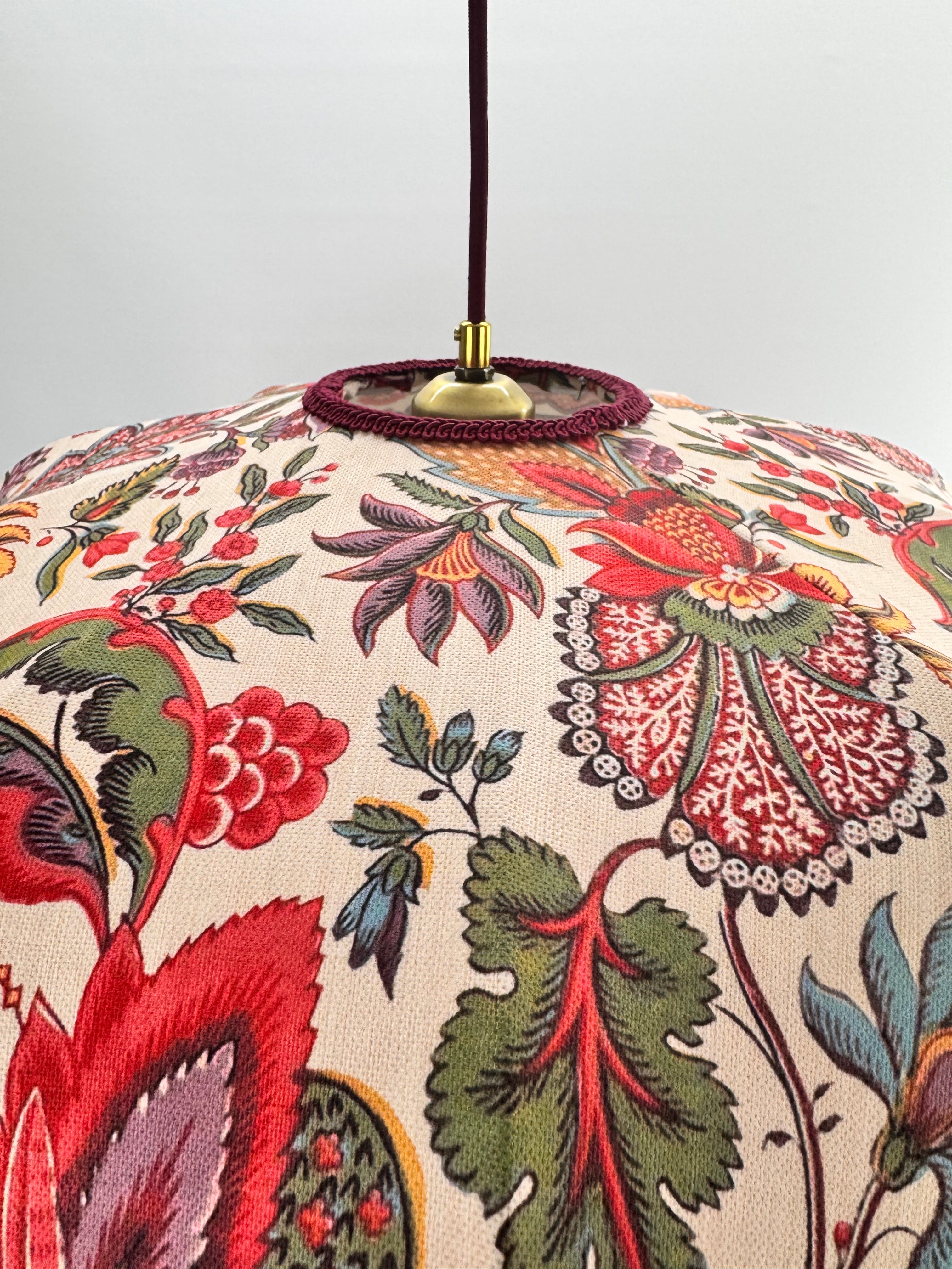 Sofia Antik Desenli Püsküllü El Yapımı Kumaş Avize