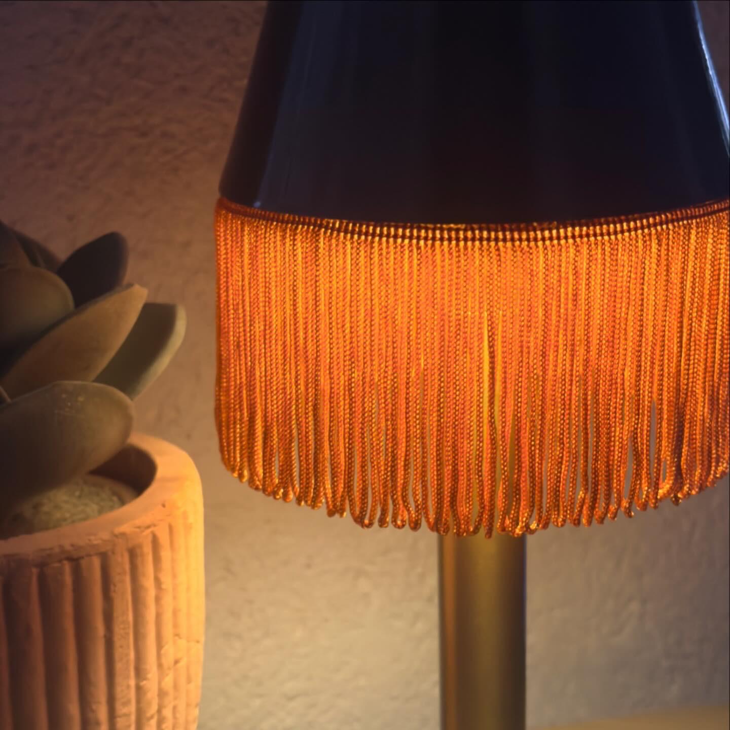 Sweety Şarjlı Masa Lambası