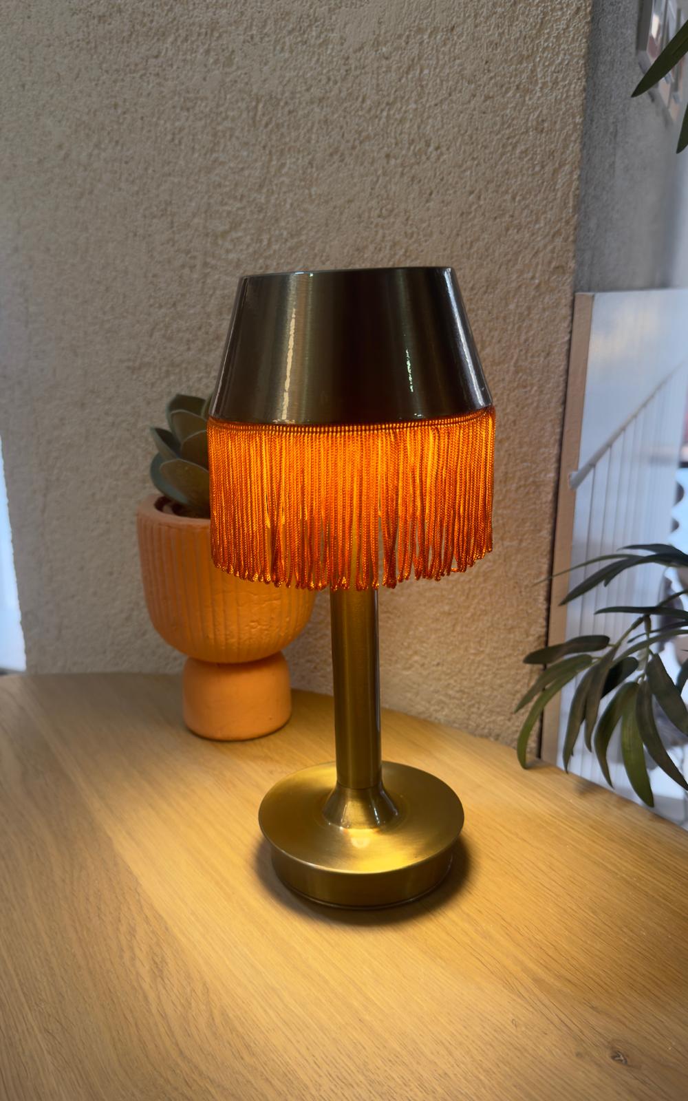 Sweety Şarjlı Masa Lambası