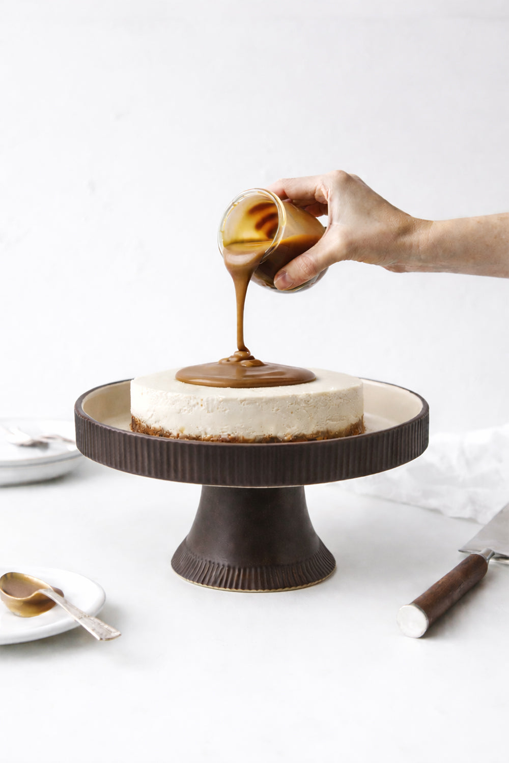 Fluted Ayaklı Sunum Tabağı - 2