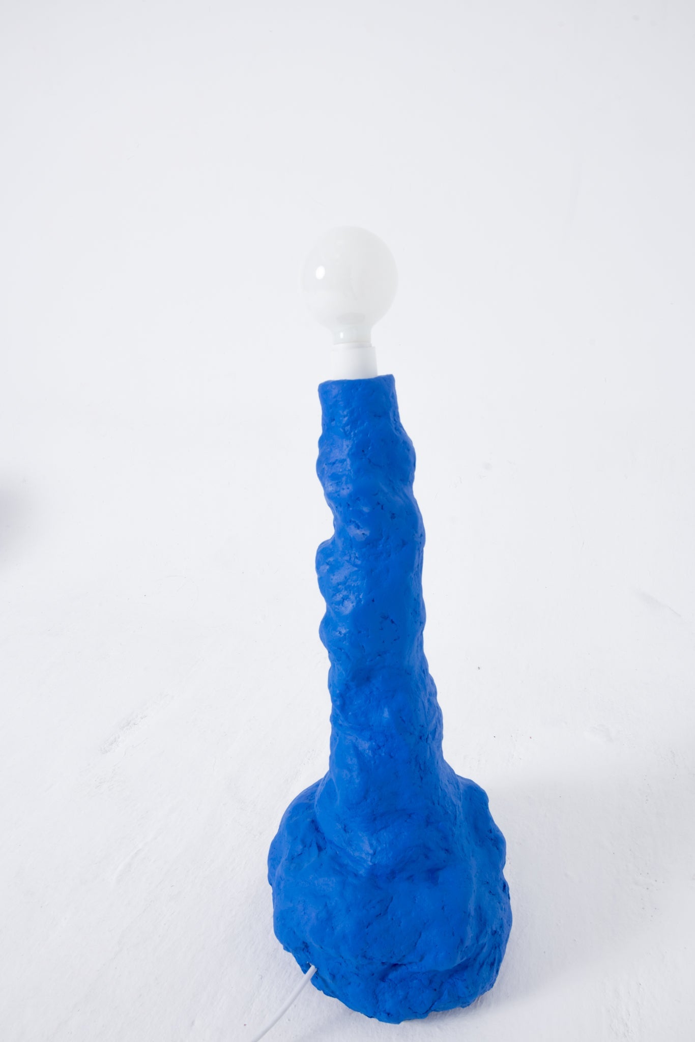 Mujj Objects-Floor Lamp Peak Ii-Lambader-3-Milagron.com