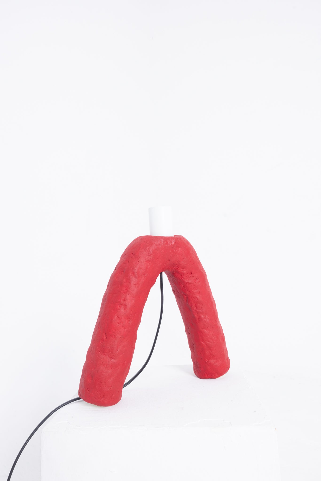 Mujj Objects-Table Lamp V-Masa Lambası-4-Milagron.com