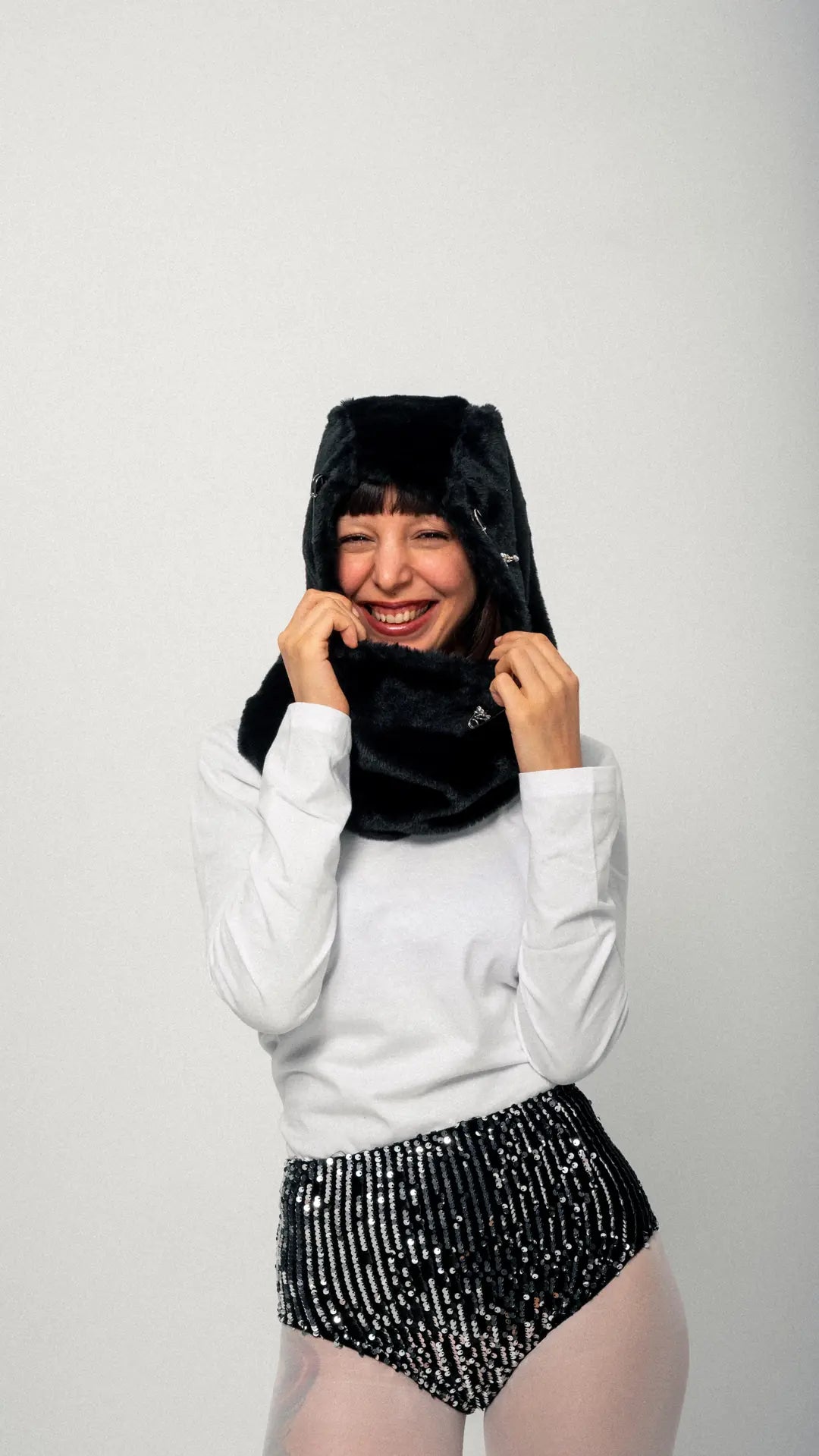 Mujj Studio-Black Toscana Balaclava-Balaclava-3-Milagron.com