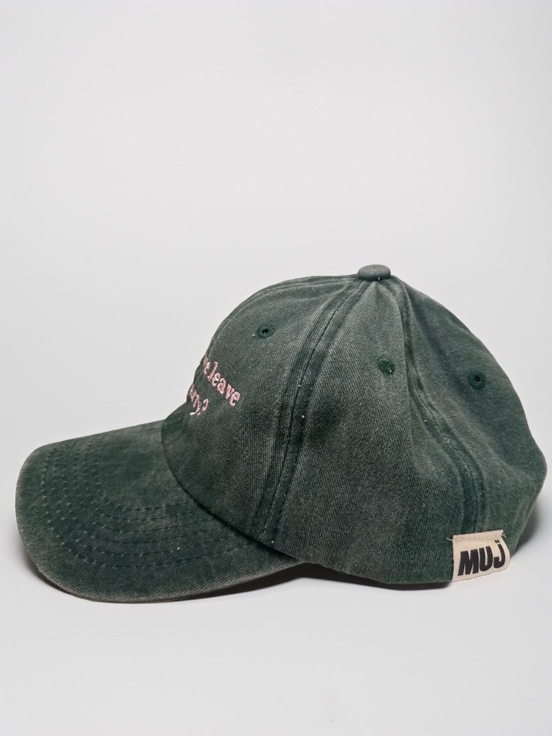 Mujj Studio-Should We Leave This Party? Cap-Şapka-3-Milagron.com