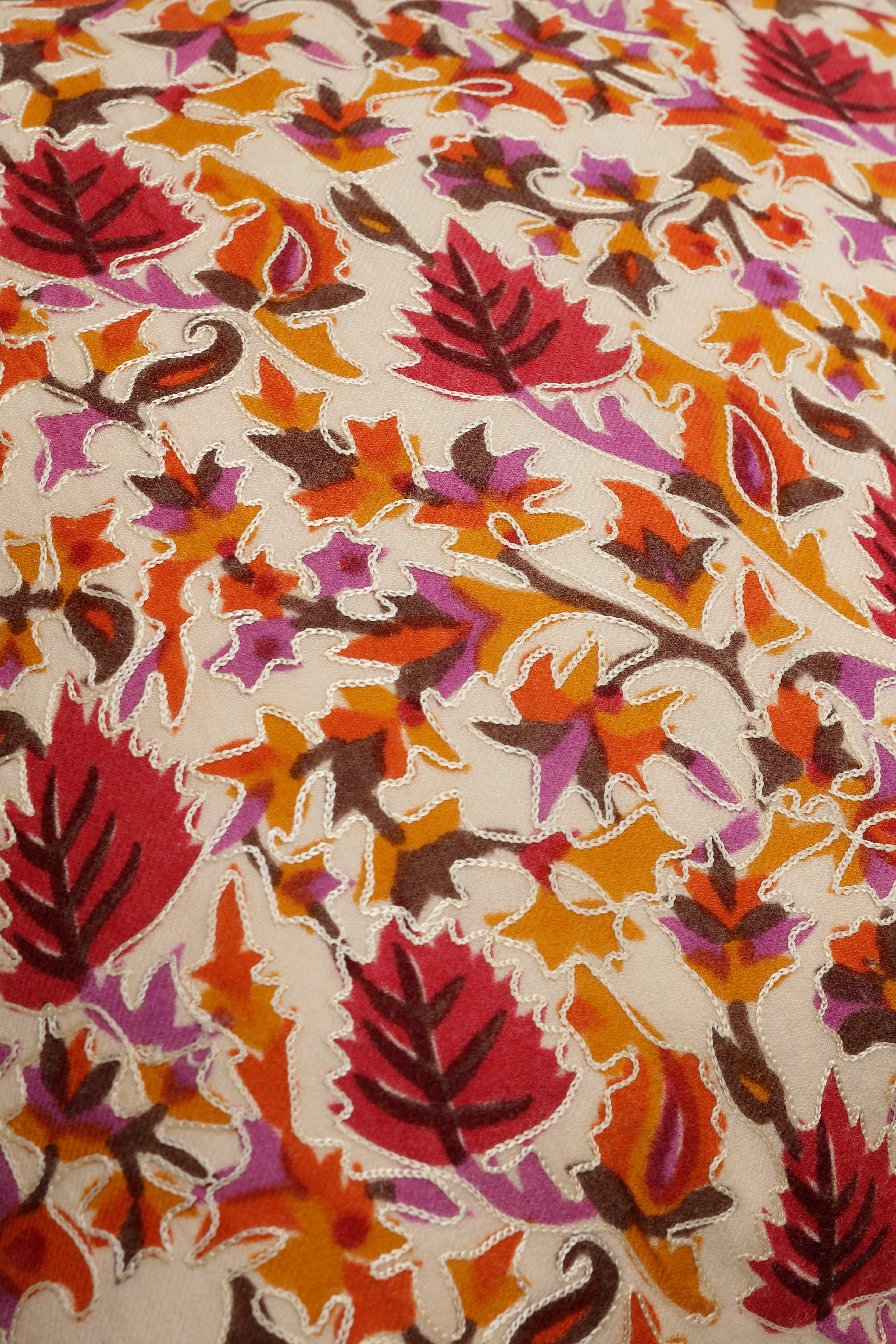 Naia Home-Chloris Kare Yastık / Bordo Turuncu Çiçekli-Yastık Kılıfı-3-Milagron.com