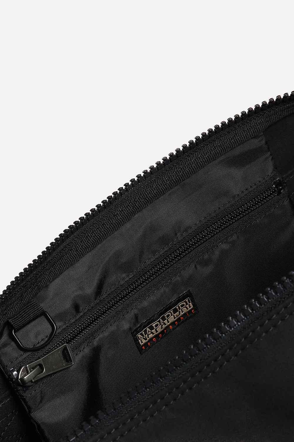 Napapijri-Bering Small 3 Black-Bavul & Seyahat Çantası-8-Milagron.com