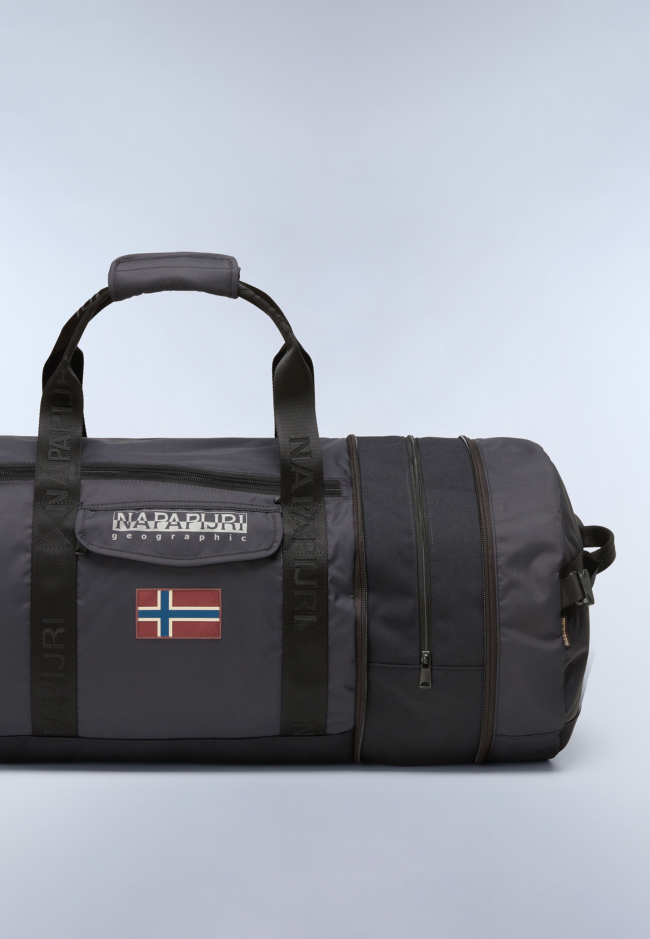 Napapijri-Bering Travel Black 041-Bavul & Seyahat Çantası-2-Milagron.com