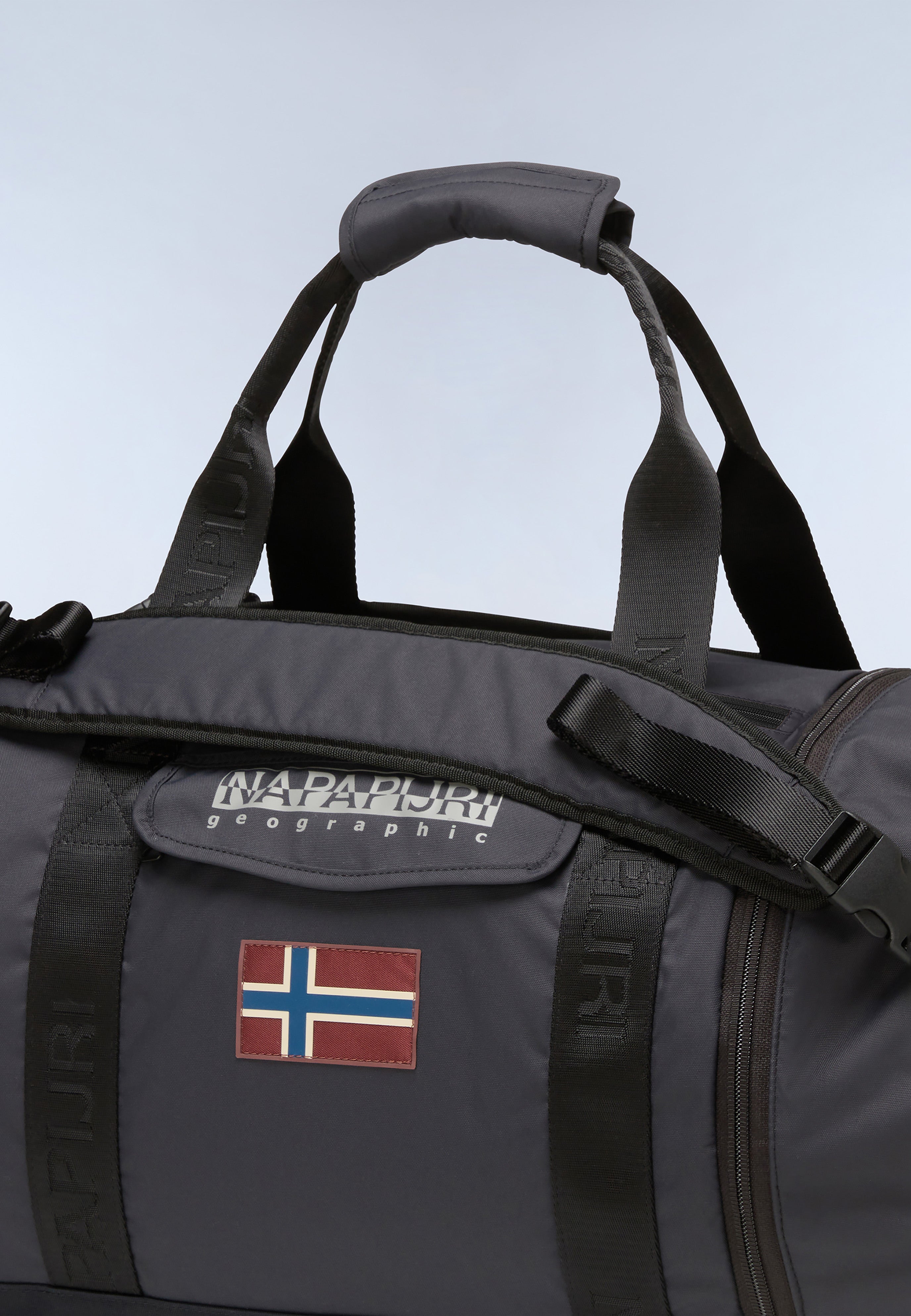 Napapijri-Bering Travel Black 041-Bavul & Seyahat Çantası-3-Milagron.com