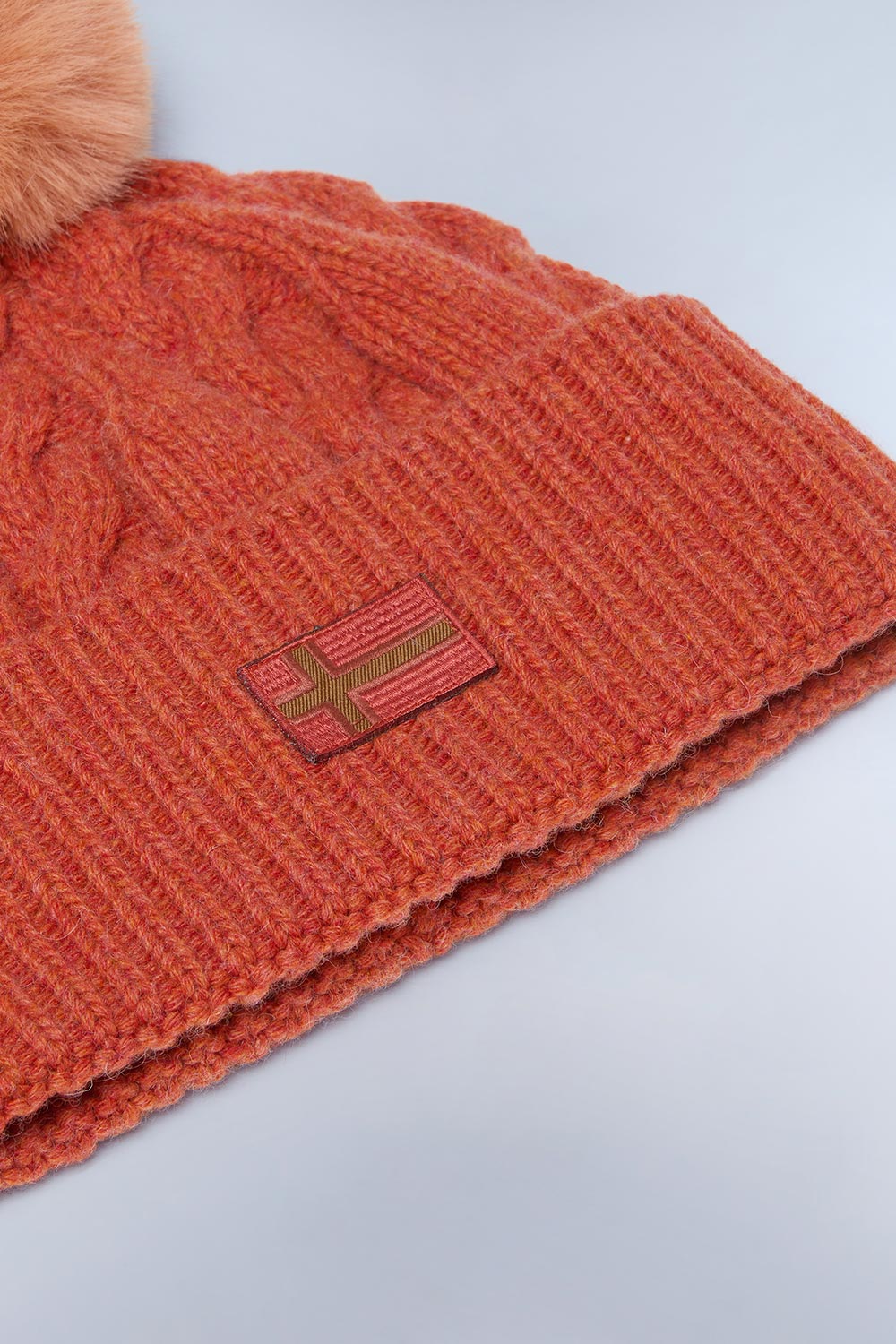 Napapijri-F-Necker W Red Sauce-Bere-3-Milagron.com