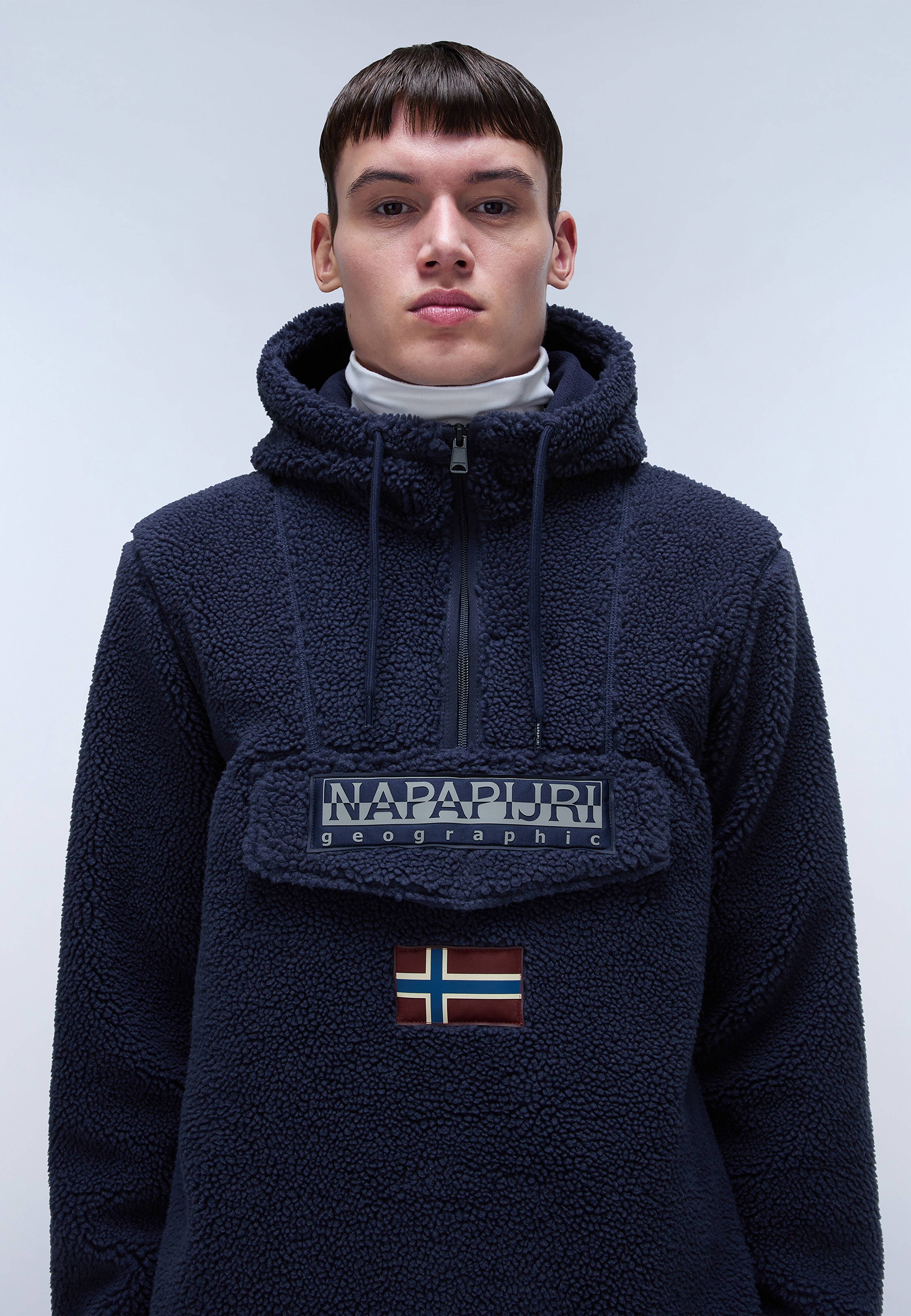 Napapijri-T-Burgee Curly Blue Marine-Mont-2-Milagron.com