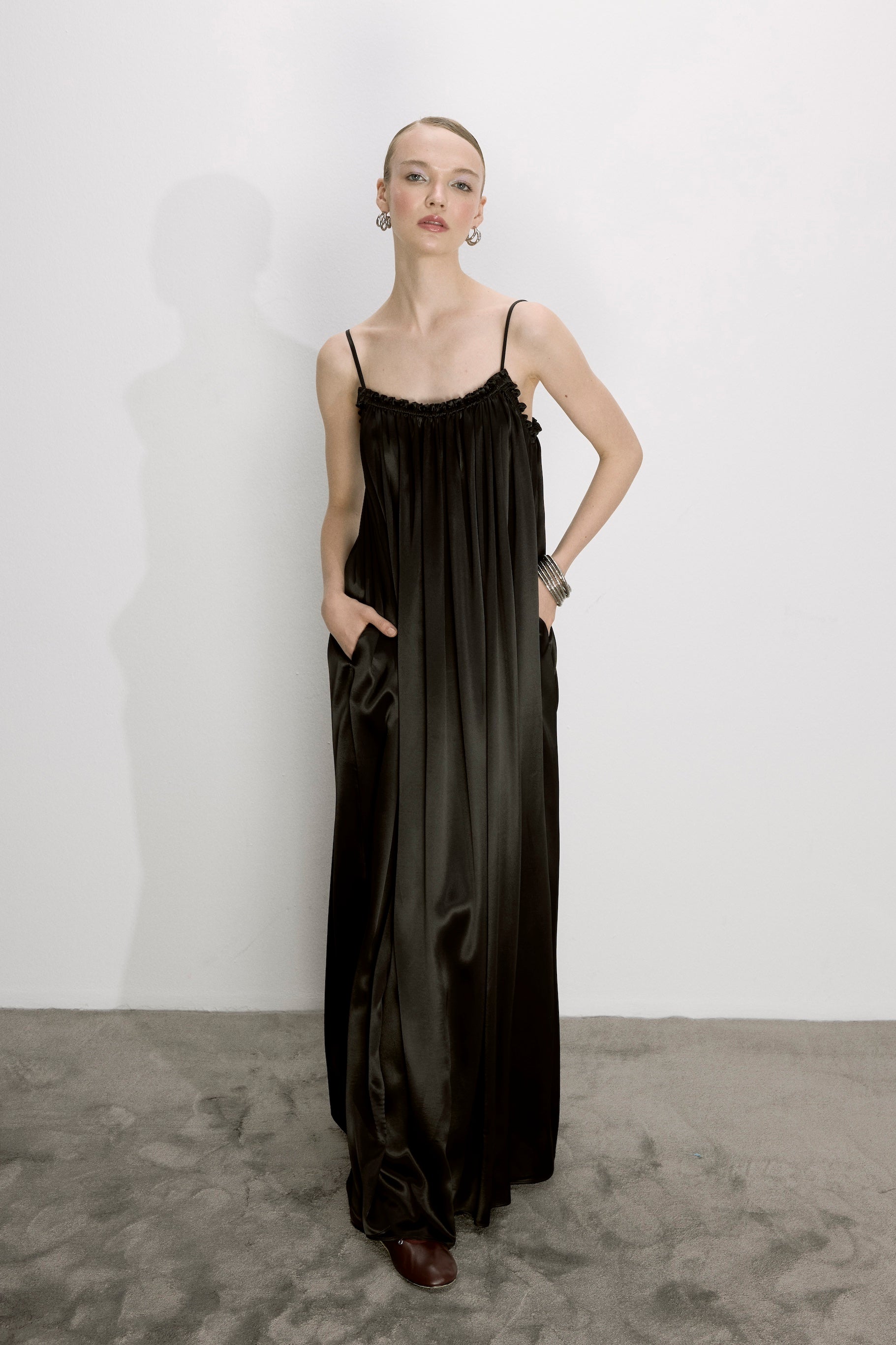 Nazlı Ceren-Adele Elbise Siyah-Dresses-2-Milagron.com