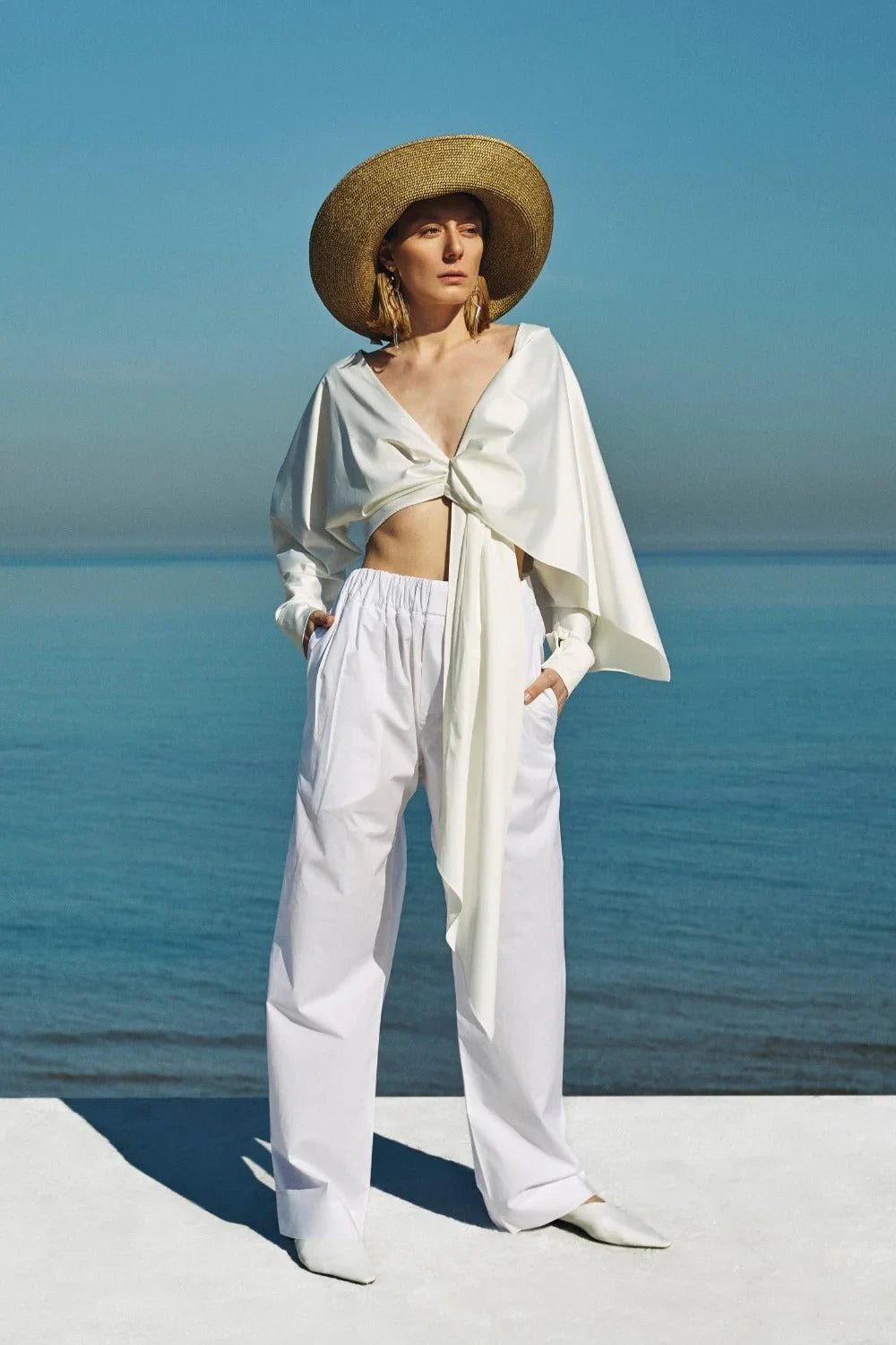 Nazlı Ceren-Angy Asimetrik Bluz Beyaz-Bluz-3-Milagron.com