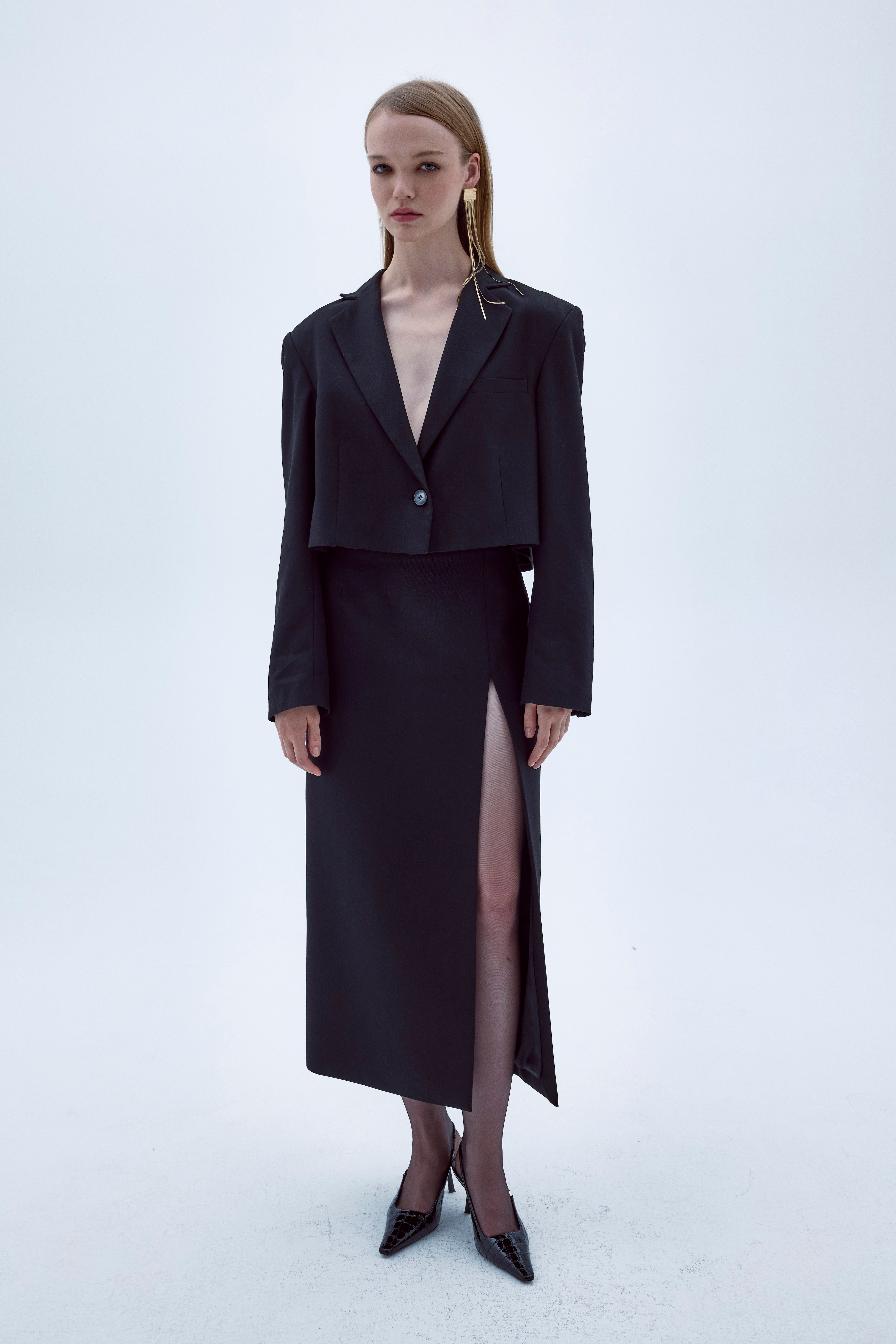 Nazlı Ceren-Boxy Cropped Ceket Siyah-Coats & Jackets-6-Milagron.com