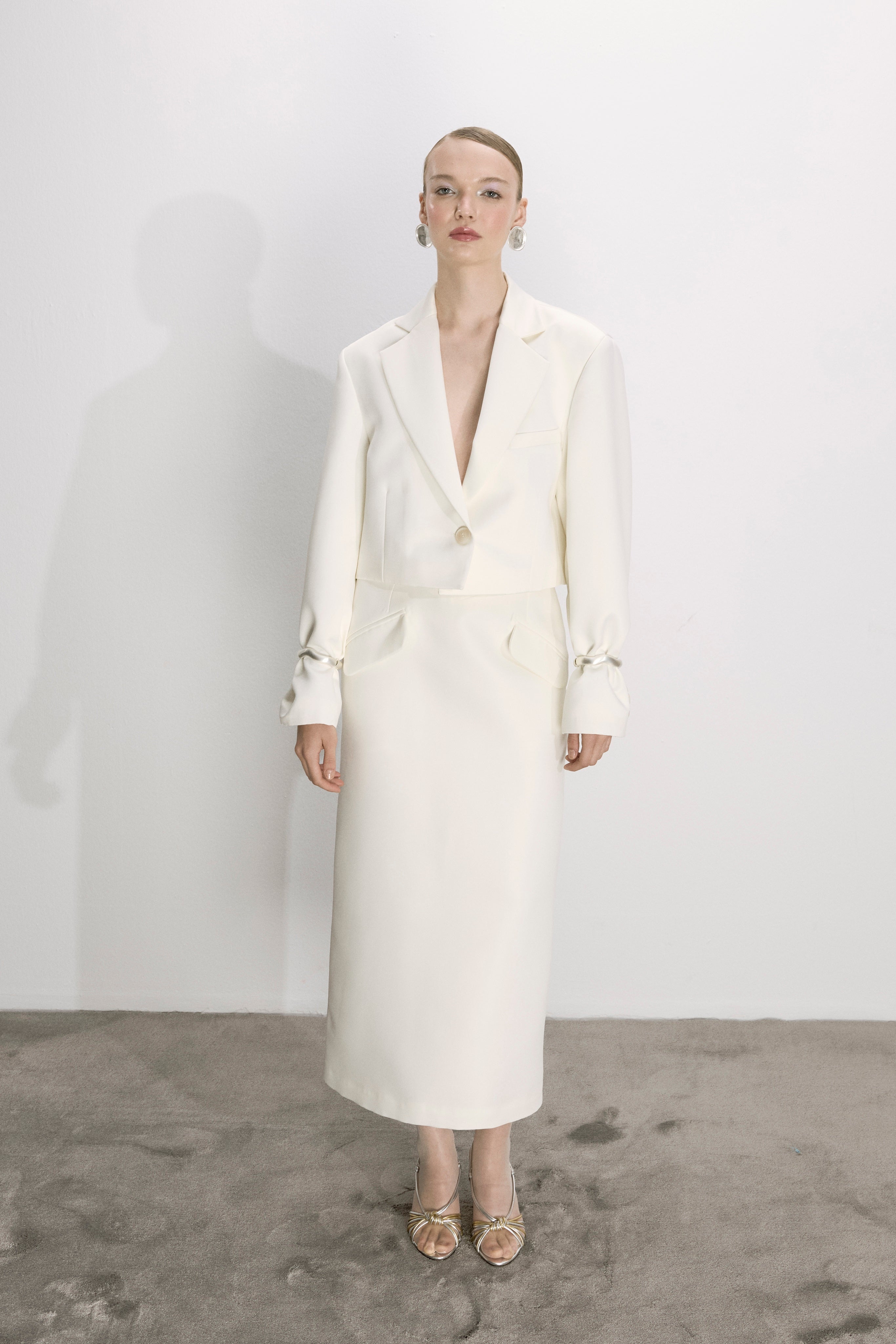 Nazlı Ceren-Boxy Cropped Saten Ceket-Ceket-1-Milagron.com