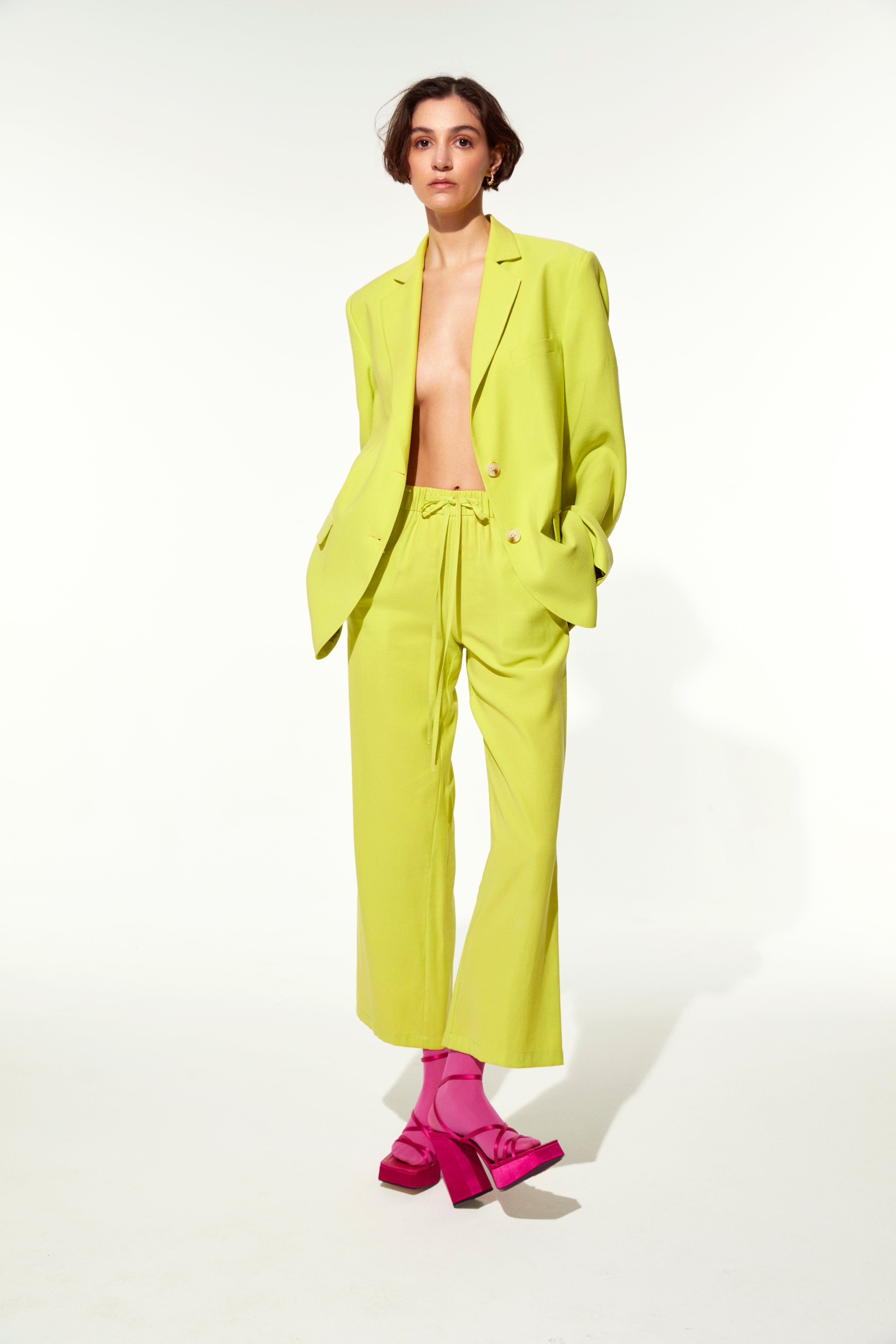 Nazlı Ceren-Boxy Oversize Blazer Lime-Ceket-5-Milagron.com