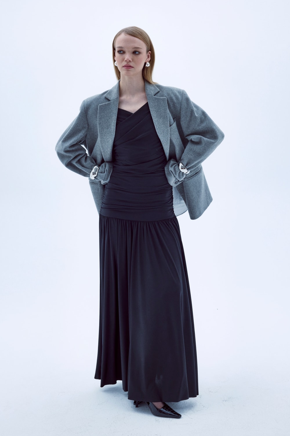 Nazlı Ceren-Boxy Yün Blazer Gri-Ceket-2-Milagron.com