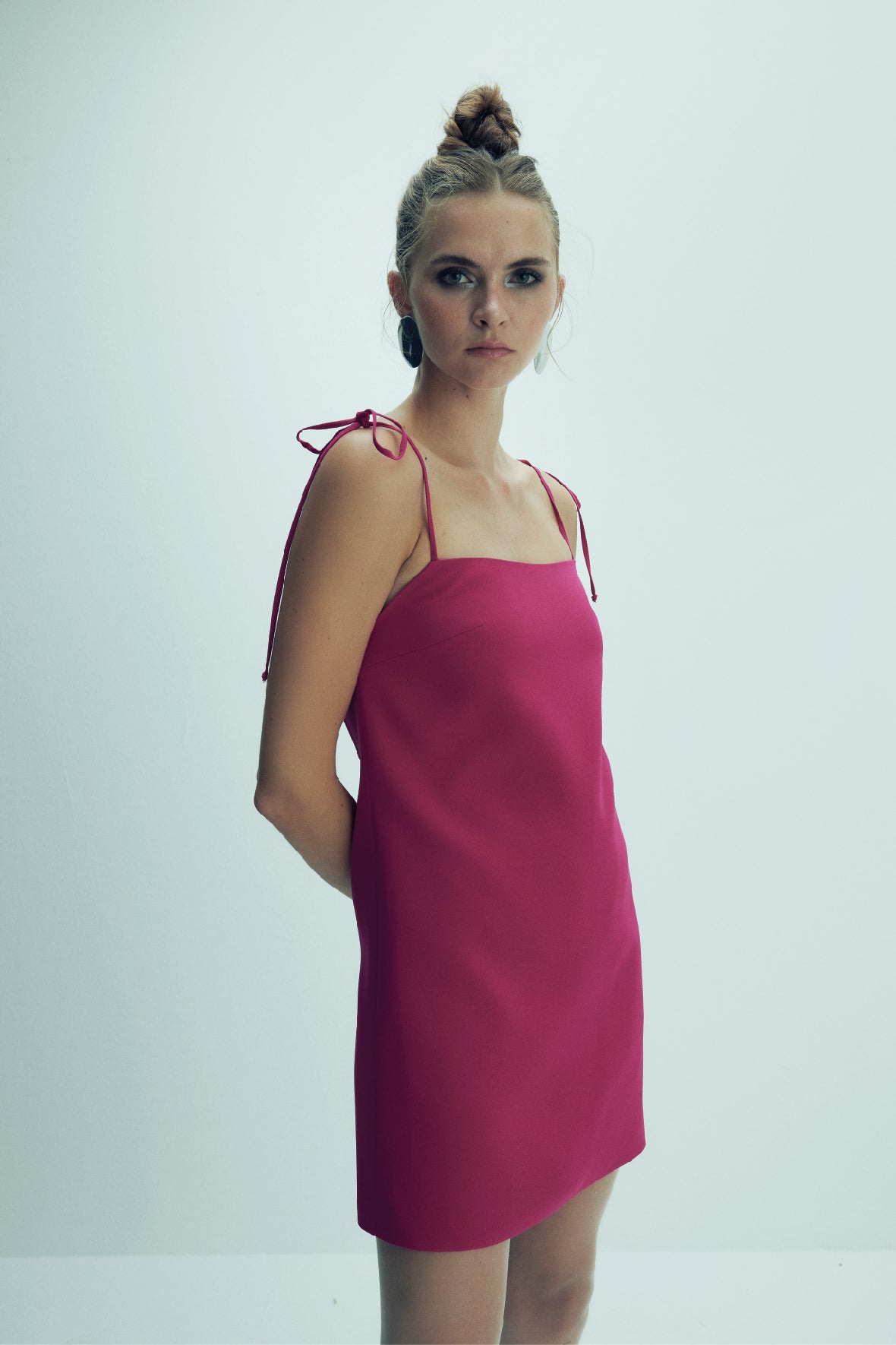 Nazlı Ceren-Ellie Krep Mini Elbise Raspberry Sorbet-Elbise-8-Milagron.com