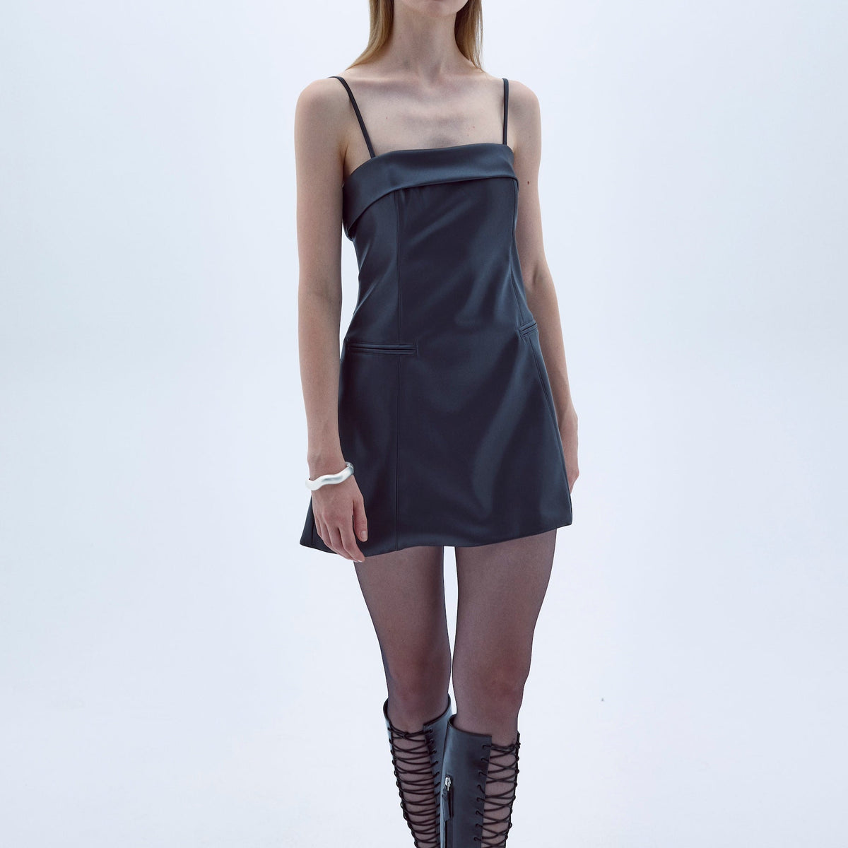nazli ceren gaia mini dress Nazlı Ceren Gaia Deri Mini Elbise Siyah Elbise