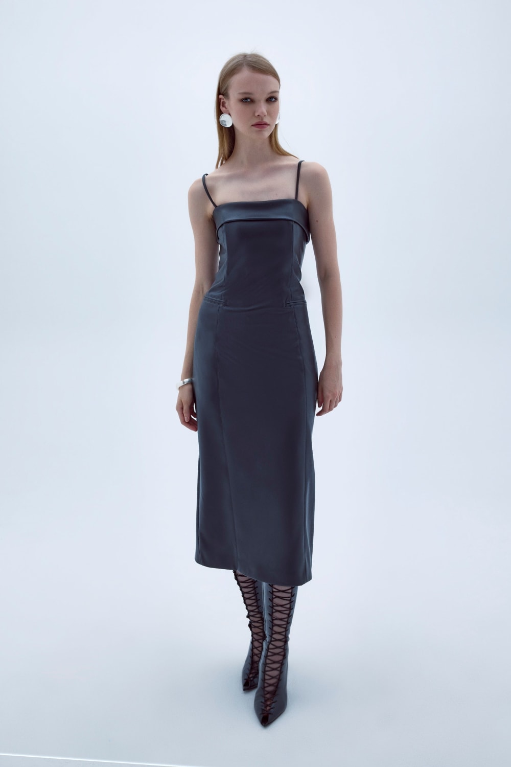 Nazlı Ceren-Gaia Siyah Deri Midi Elbise-Elbise-3-Milagron.com