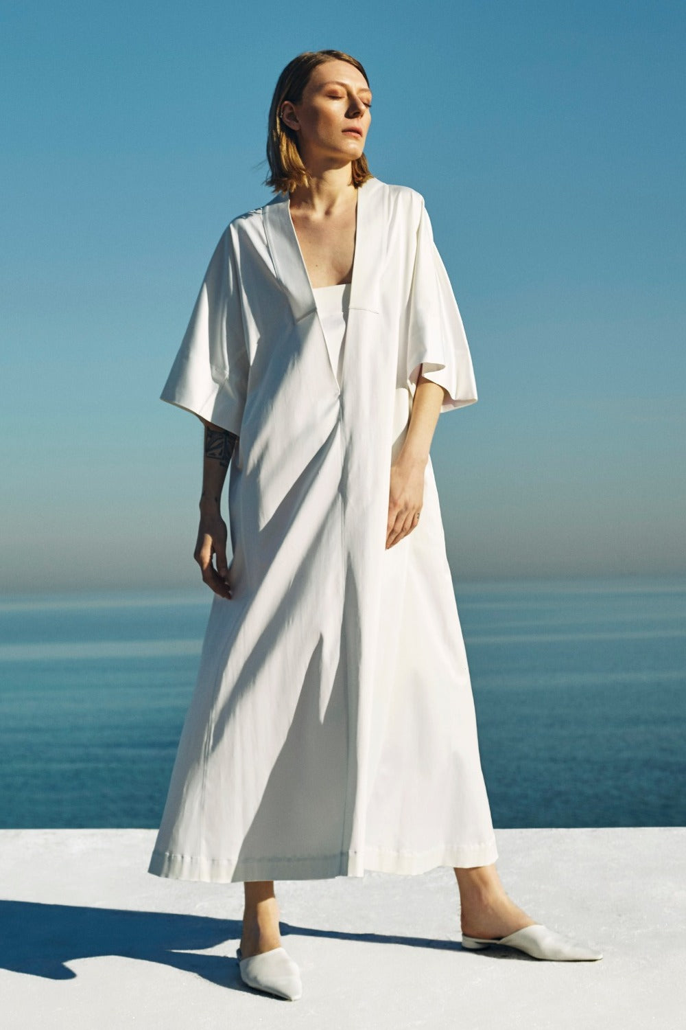 Nazlı Ceren-Gena V Yaka Oversized Koton Elbise-Elbise-2-Milagron.com