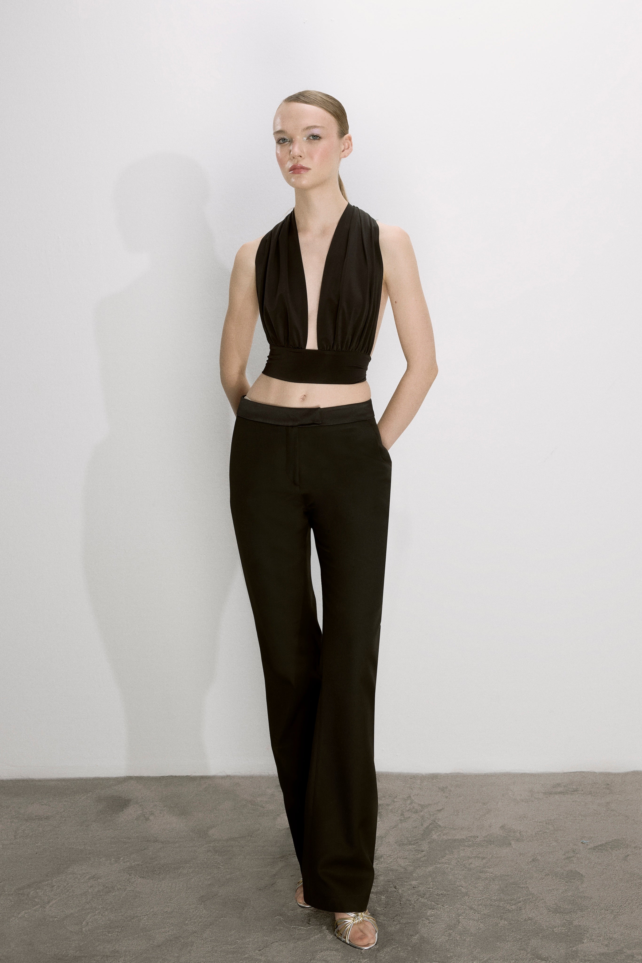 Nazlı Ceren-Ines Jarse Bluz Siyah-Büstiyer-3-Milagron.com