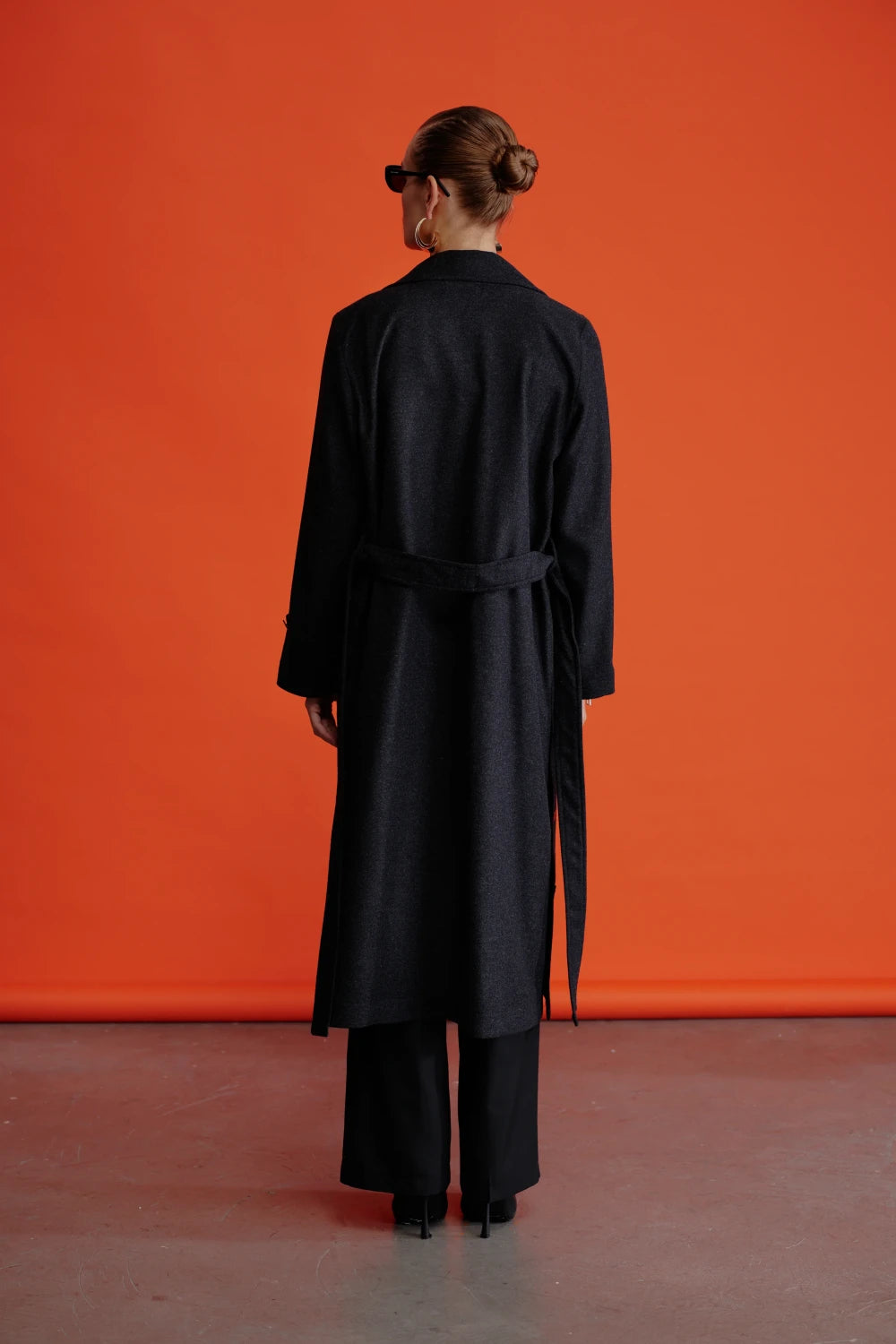 Nazlı Ceren-Isha Yün Palto Koyu Gri-Kaban-2-Milagron.com