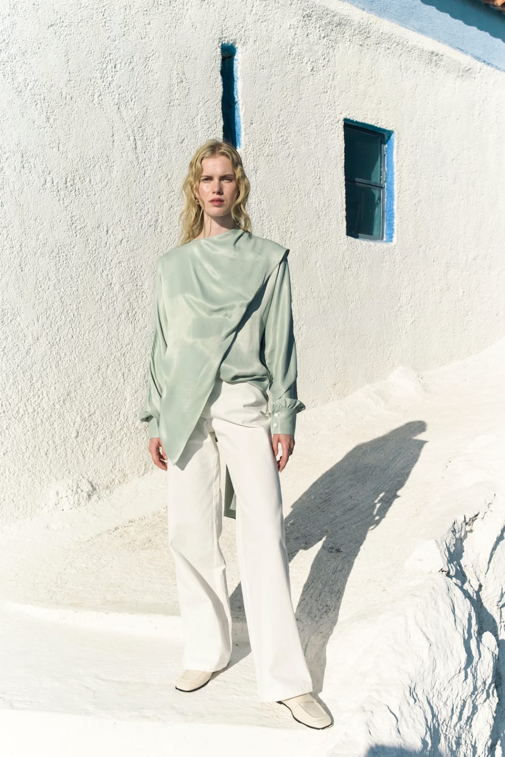 Nazlı Ceren-Jill Asimetrik Omuz Detaylı Bluz Mint-Bluz-1-Milagron.com