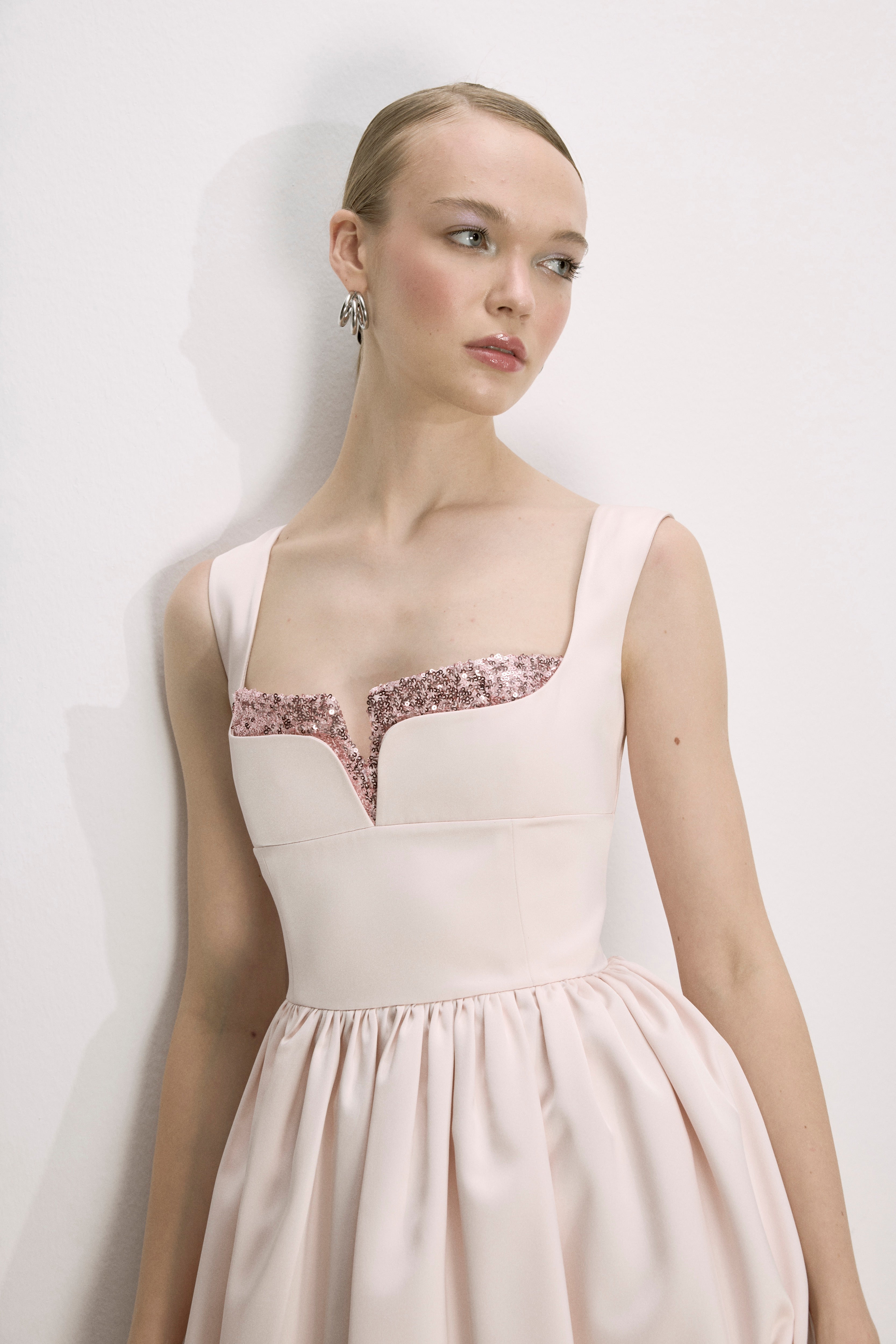 Nazlı Ceren-Leanne Saten Mini Elbise Toz Pembe-Elbise-3-Milagron.com