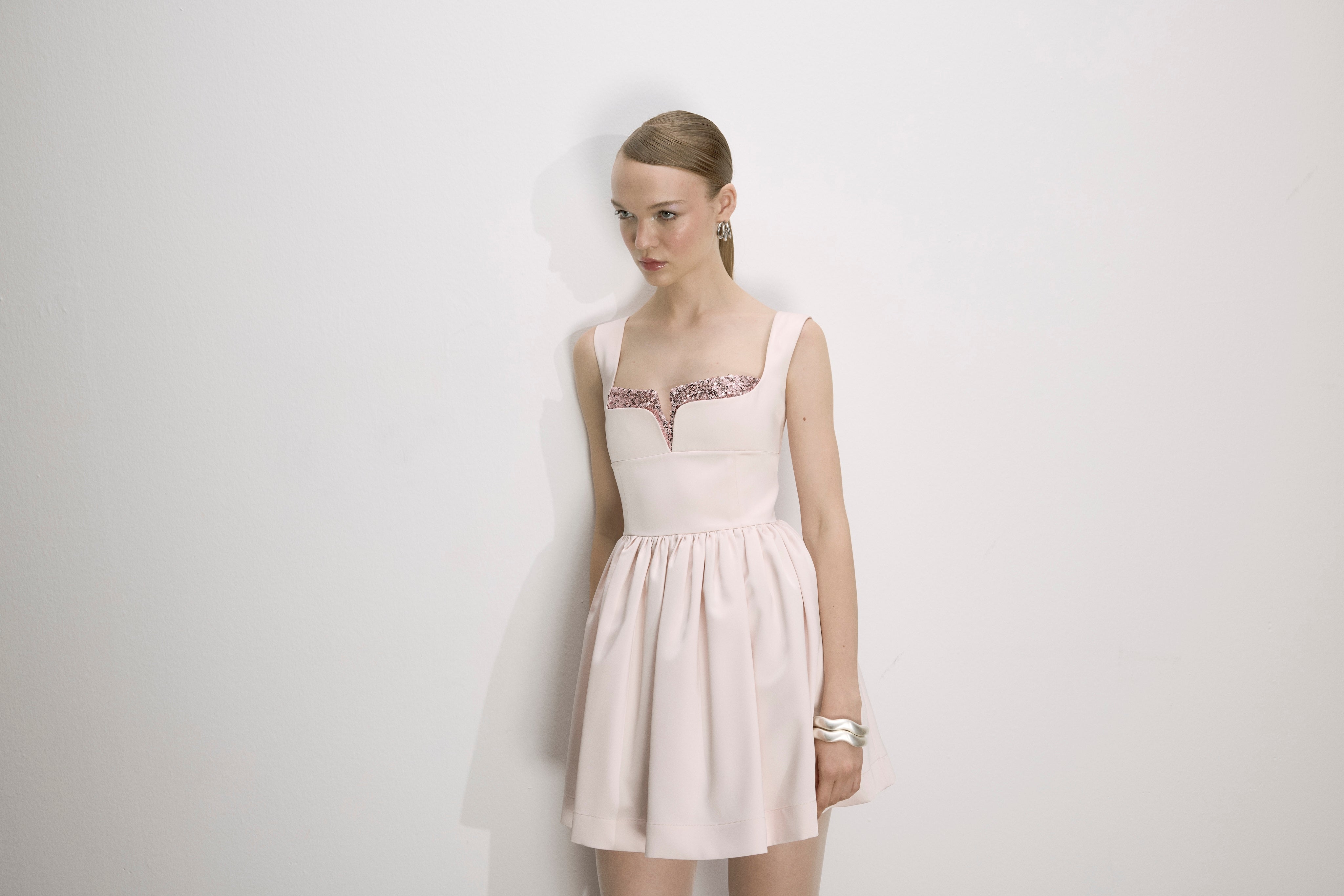 Nazlı Ceren-Leanne Saten Mini Elbise Toz Pembe-Elbise-4-Milagron.com