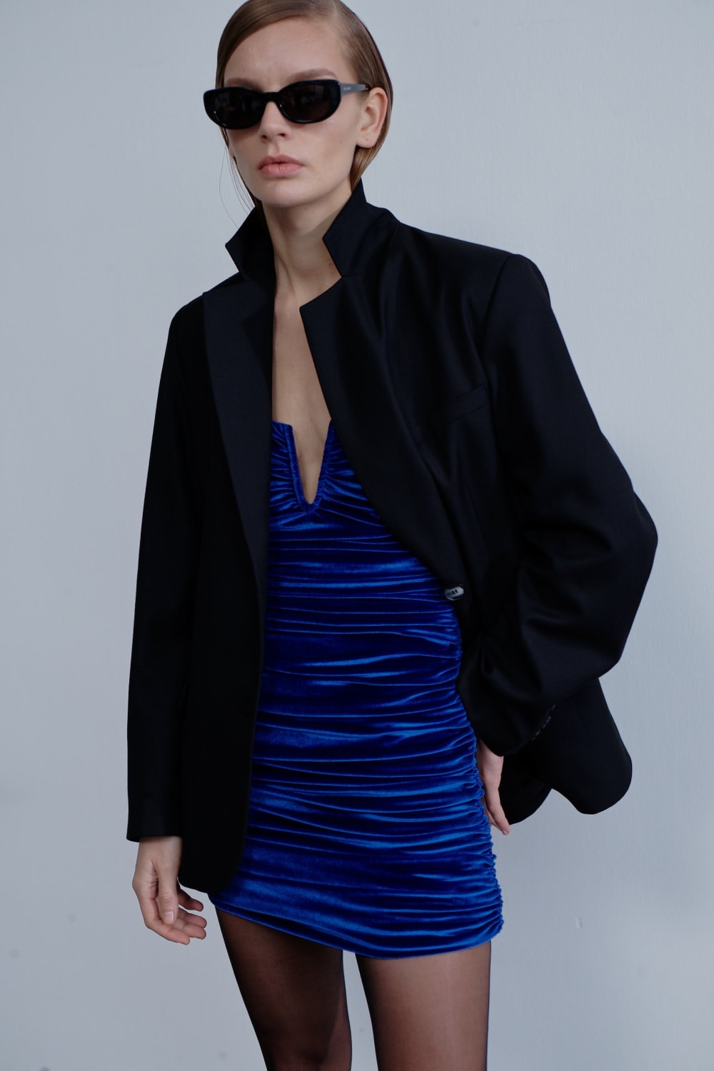 Nazlı Ceren-Luce Velvet Mini Dress In Bleu-Elbise-2-Milagron.com