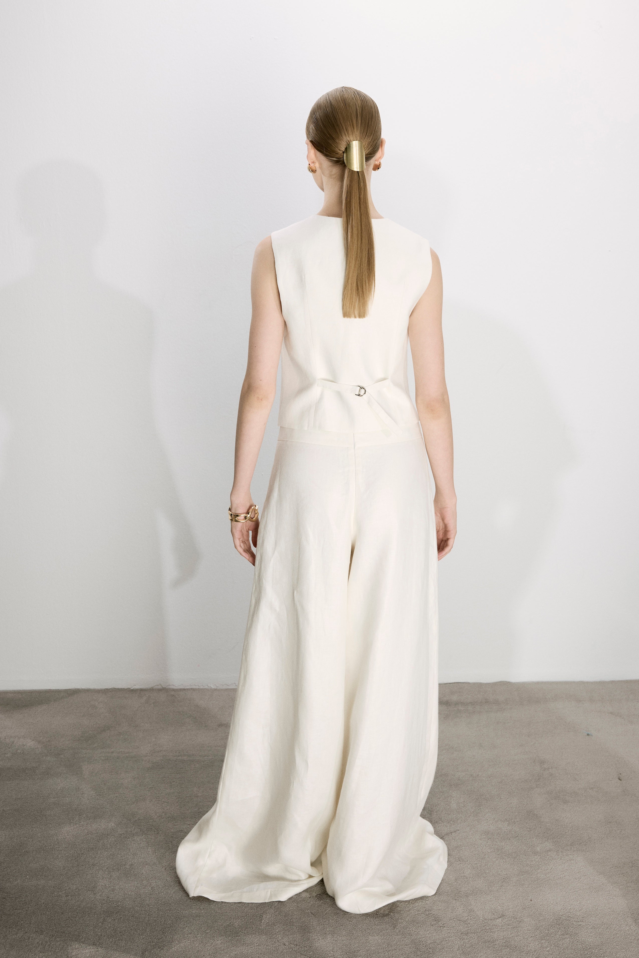 Nazlı Ceren-Mui Geniş Paça Keten Pantolon Beyaz-Pantolon-5-Milagron.com