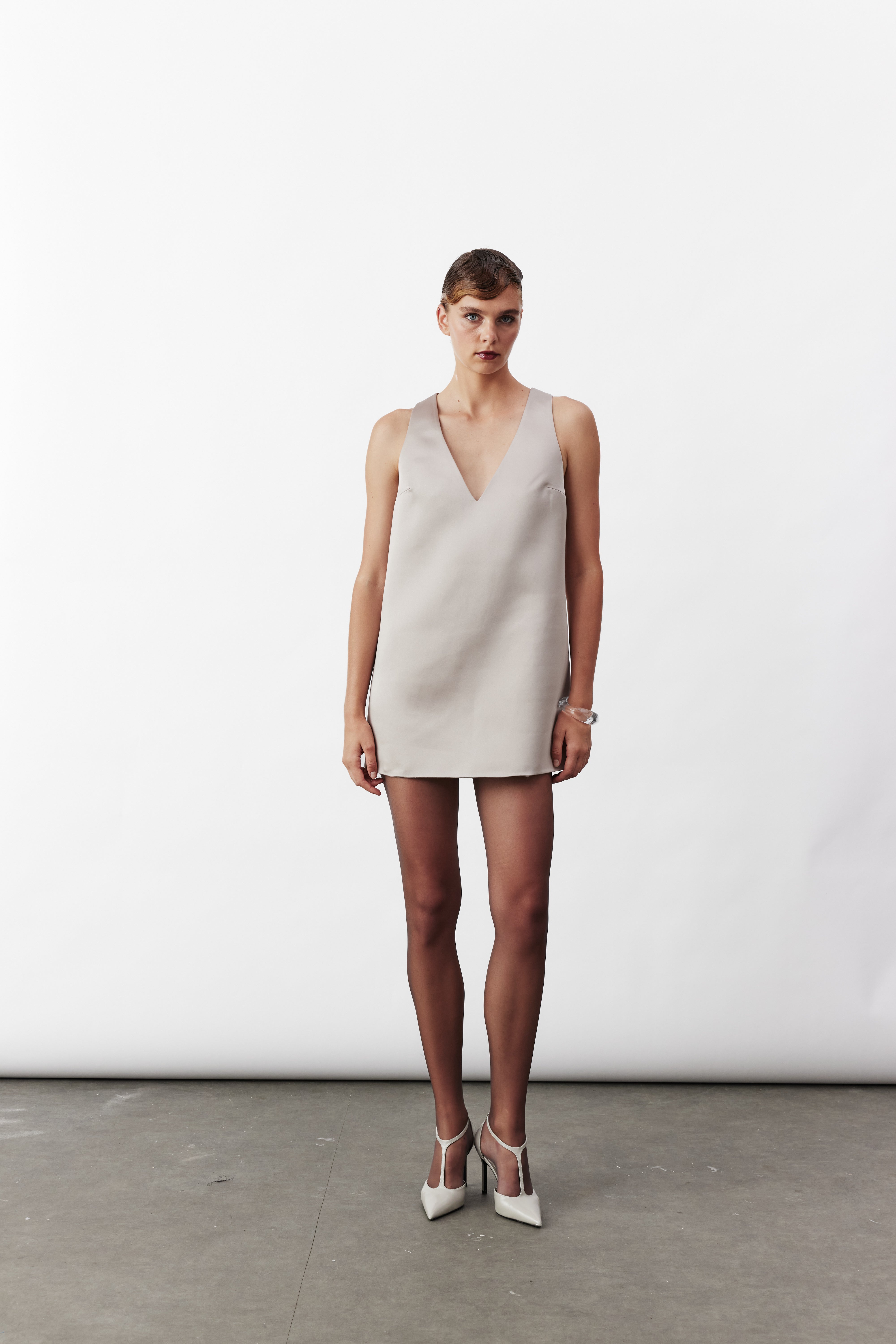 Nazlı Ceren-Odessa Mini Elbise Füme-Elbise-2-Milagron.com