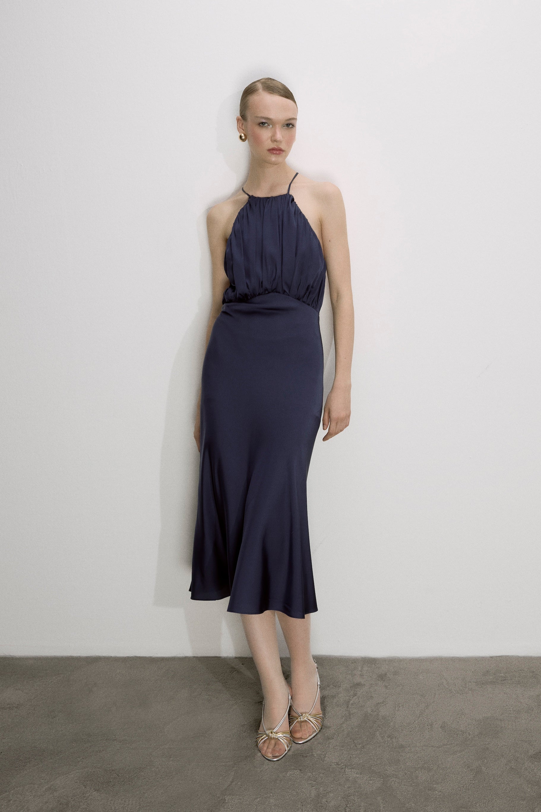 Nazlı Ceren-Reese Saten Elbise Gece Mavisi-Elbise-1-Milagron.com