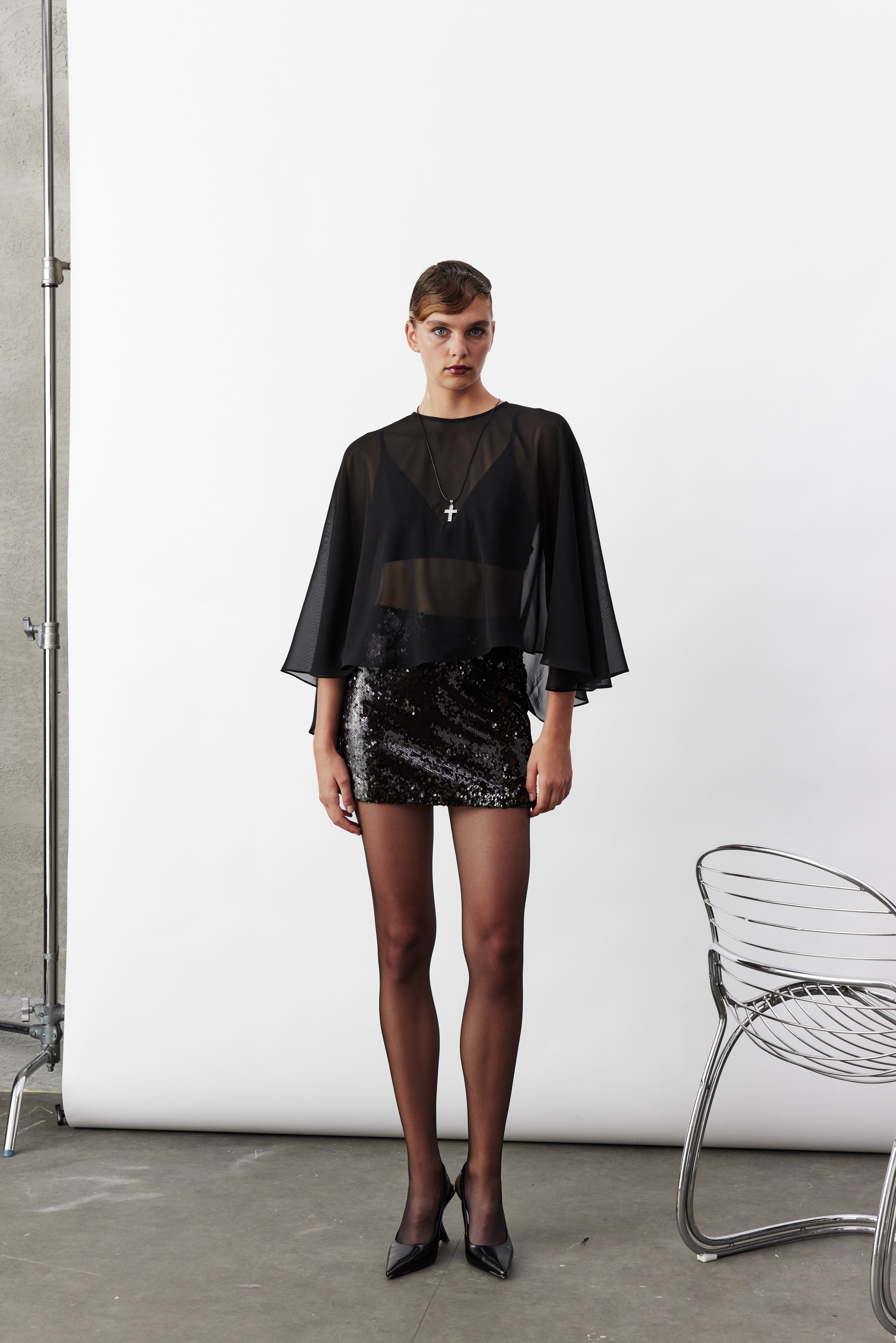 Nazlı Ceren-Viona şifon Pelerin Siyah-Blouse-2-Milagron.com