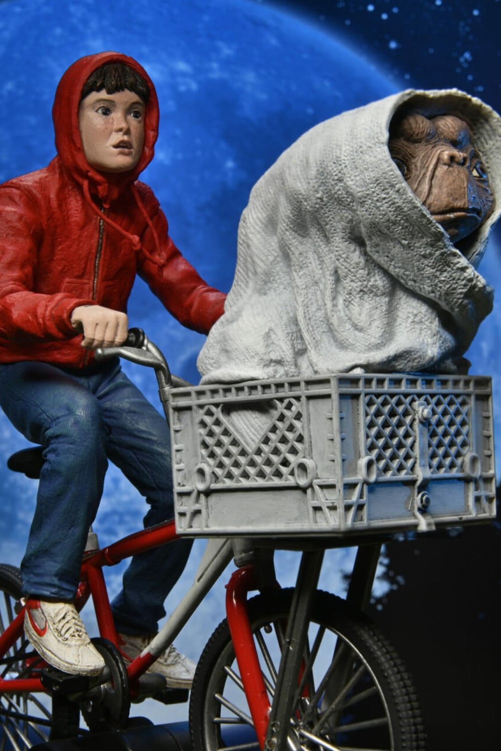 Neca-E.T. 40th Anniversary - Elliot & E.T. on Bicycle Diaroma Heykel-Heykel-3-Milagron.com
